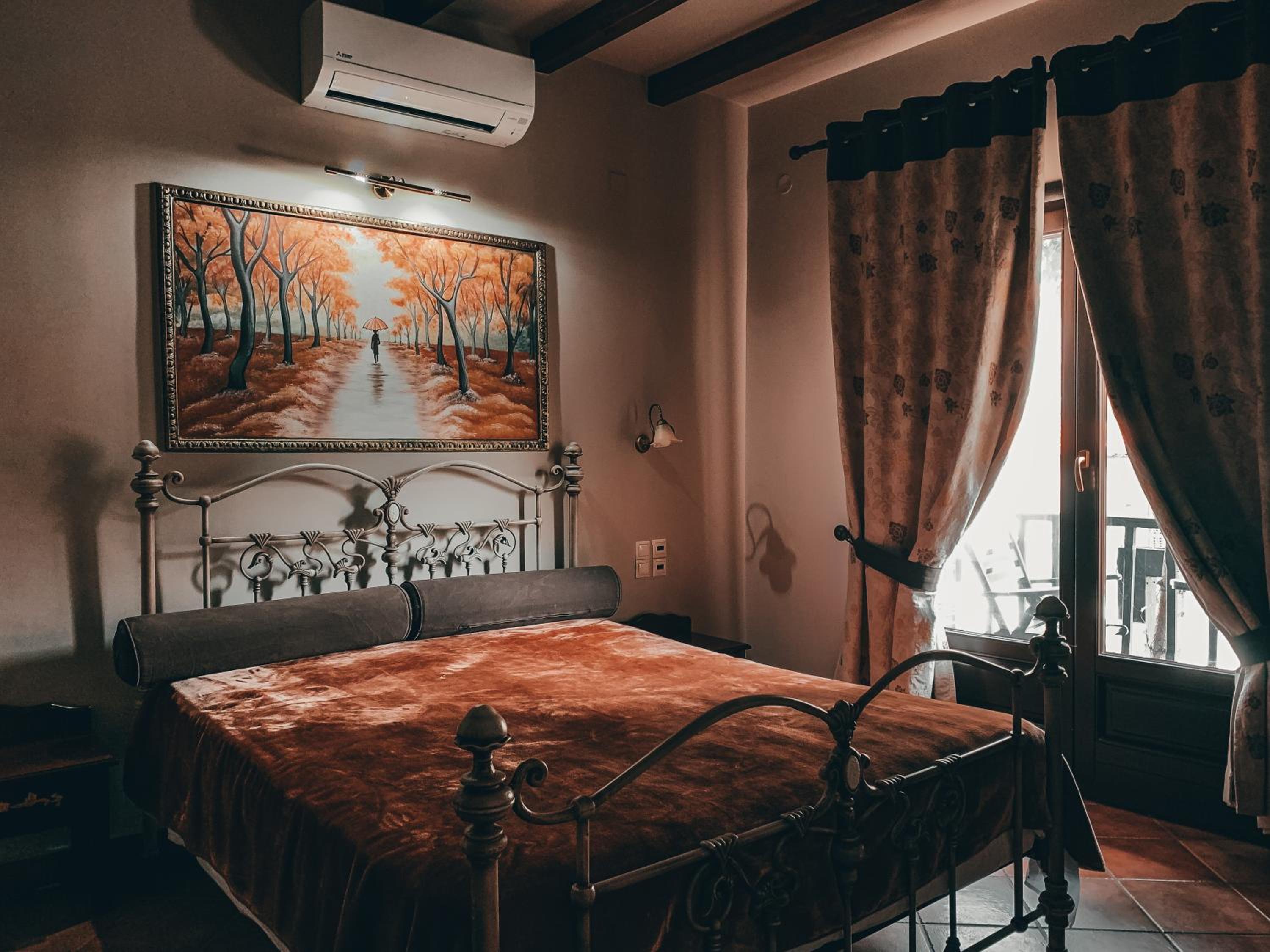 Twin Room with Meteora View - Photo 5