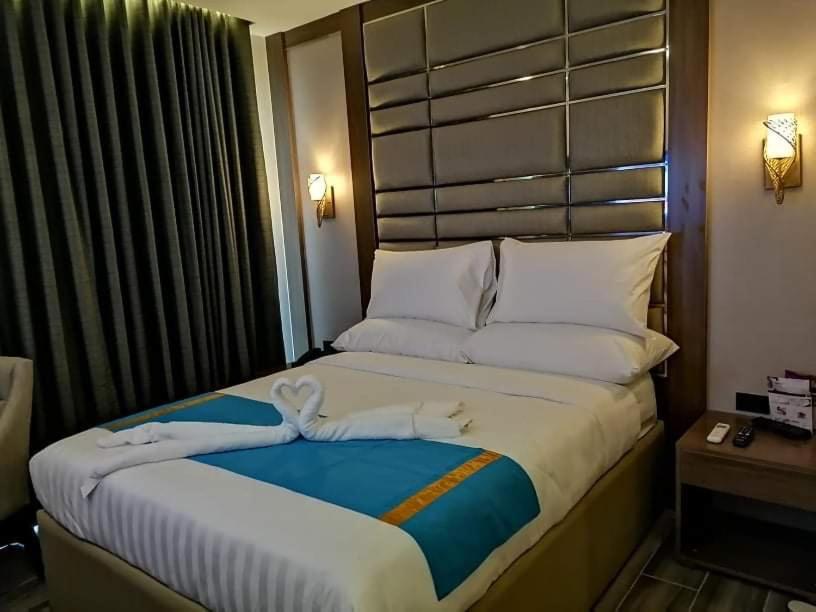 Deluxe Double Room - Photo 7