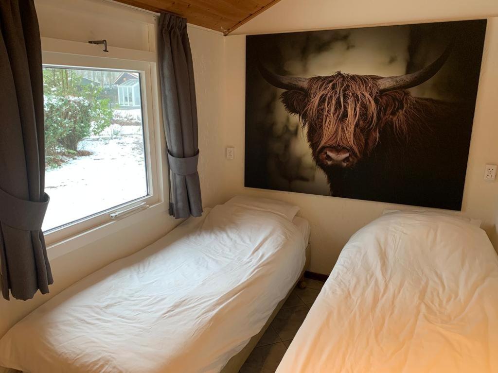 Three-Bedroom House - Photo 2