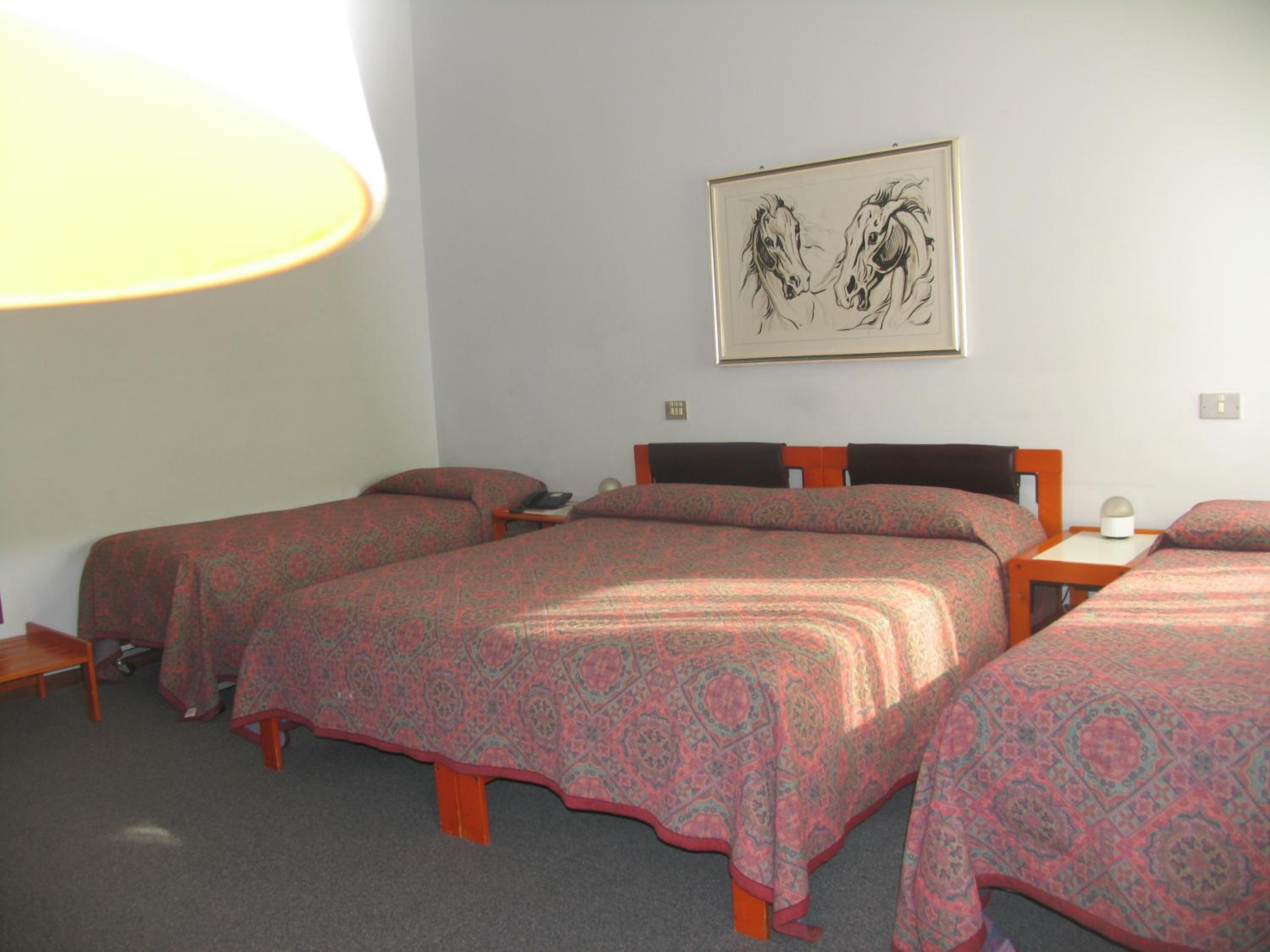 Triple Room - Photo 2