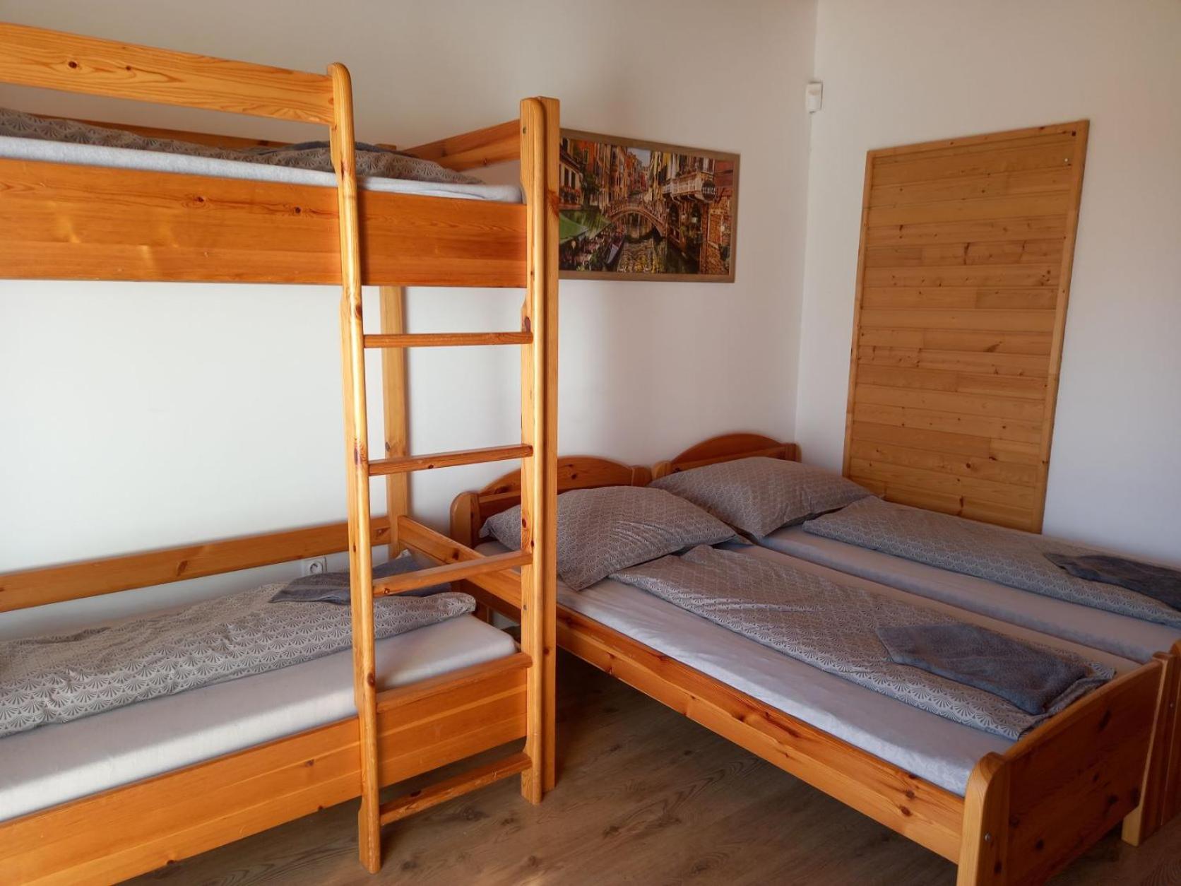 Classic Quadruple Room photo 1