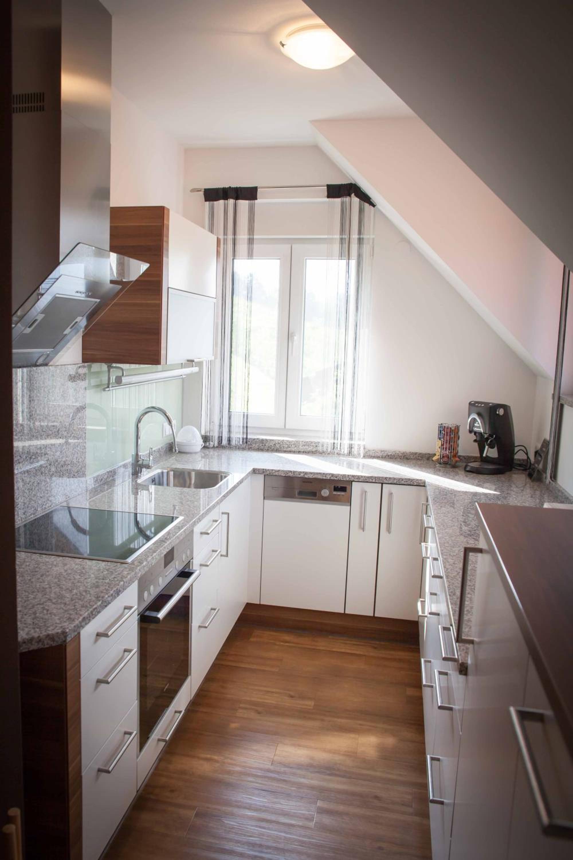 Two-Bedroom Apartment - Photo 3