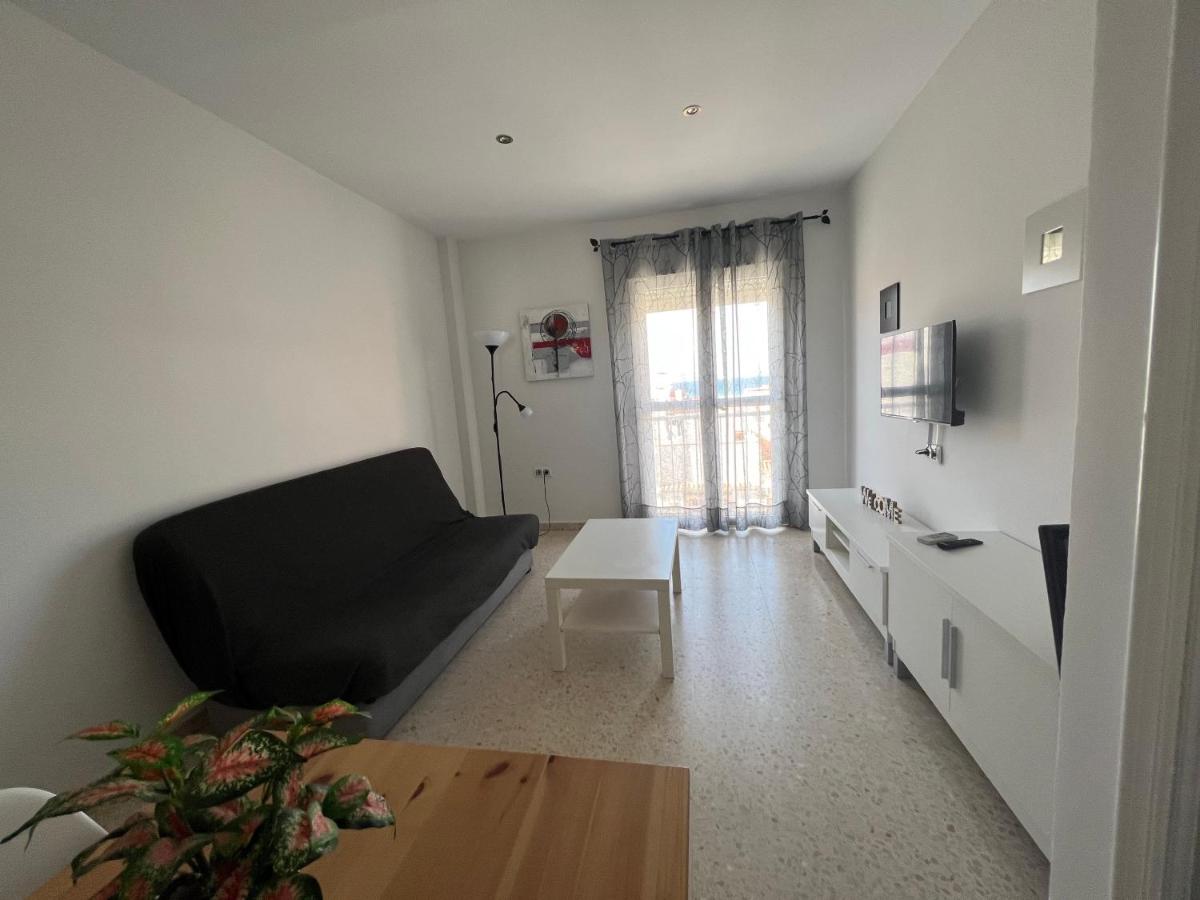 One-Bedroom Apartment - Photo 5