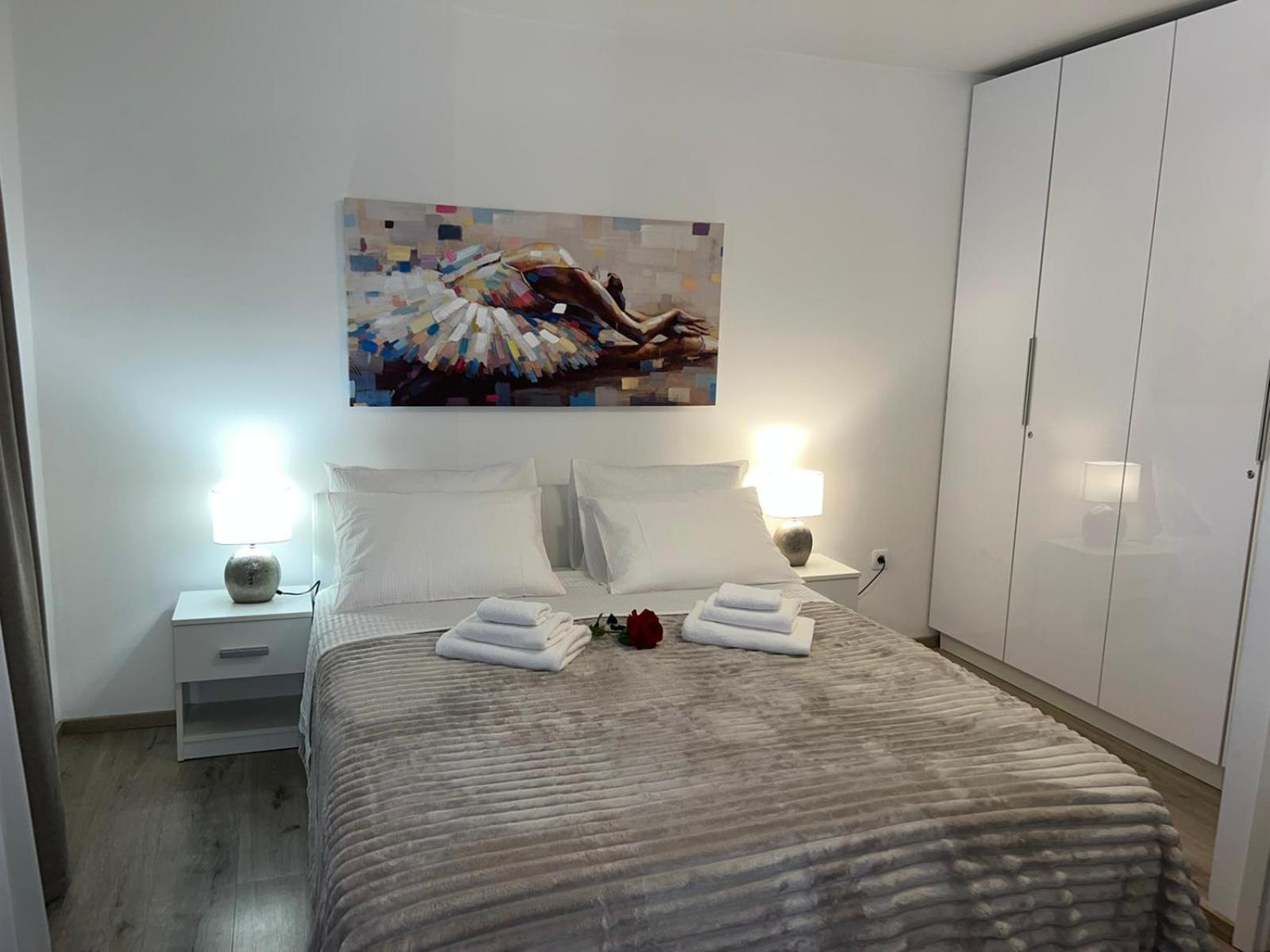 Double Room - Photo 5