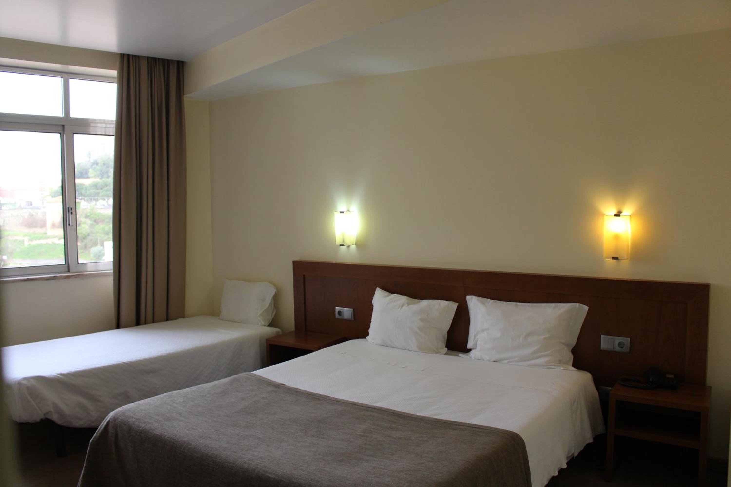 Double Room - Photo 3