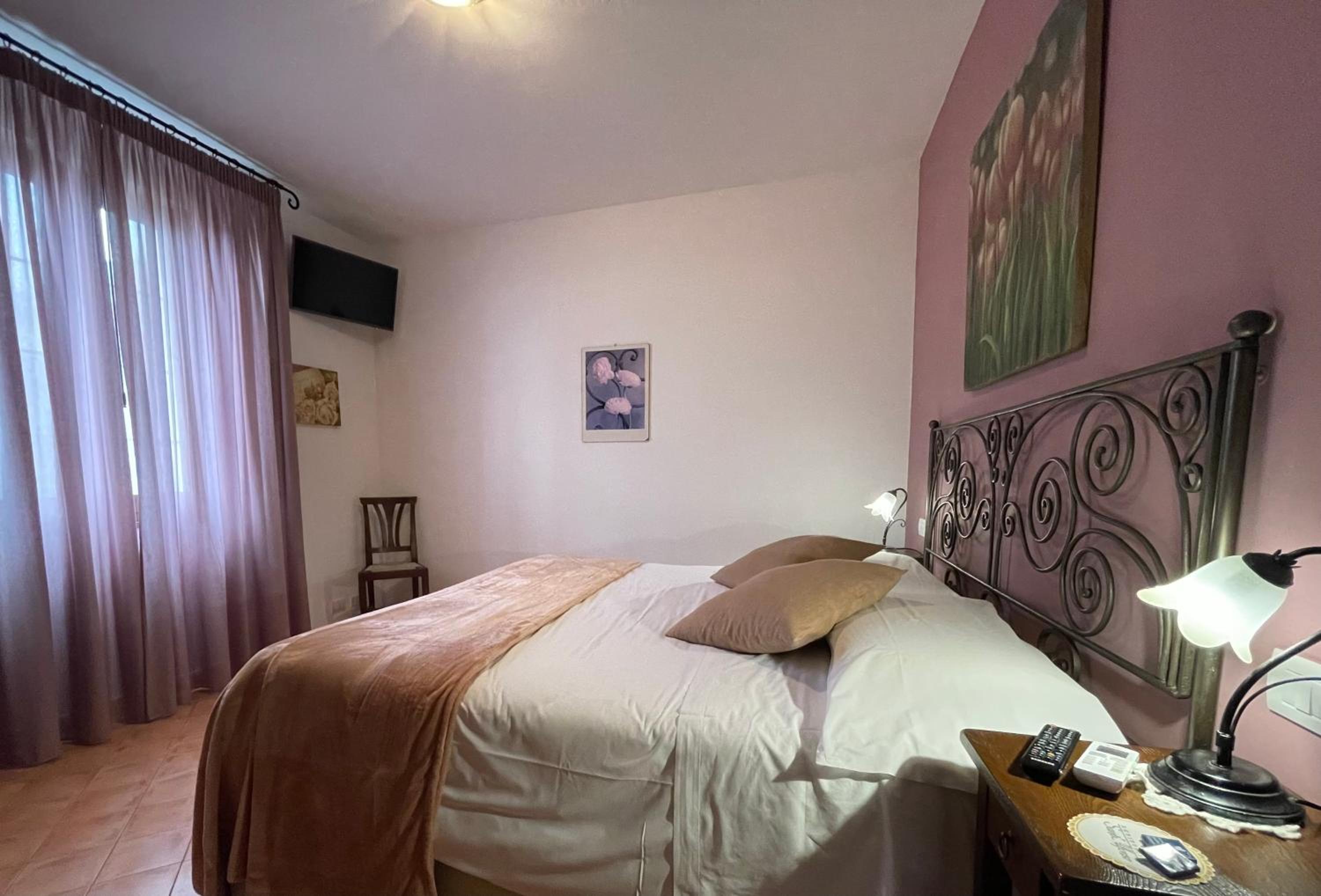 Double or Twin Room with Terrace - Photo 3