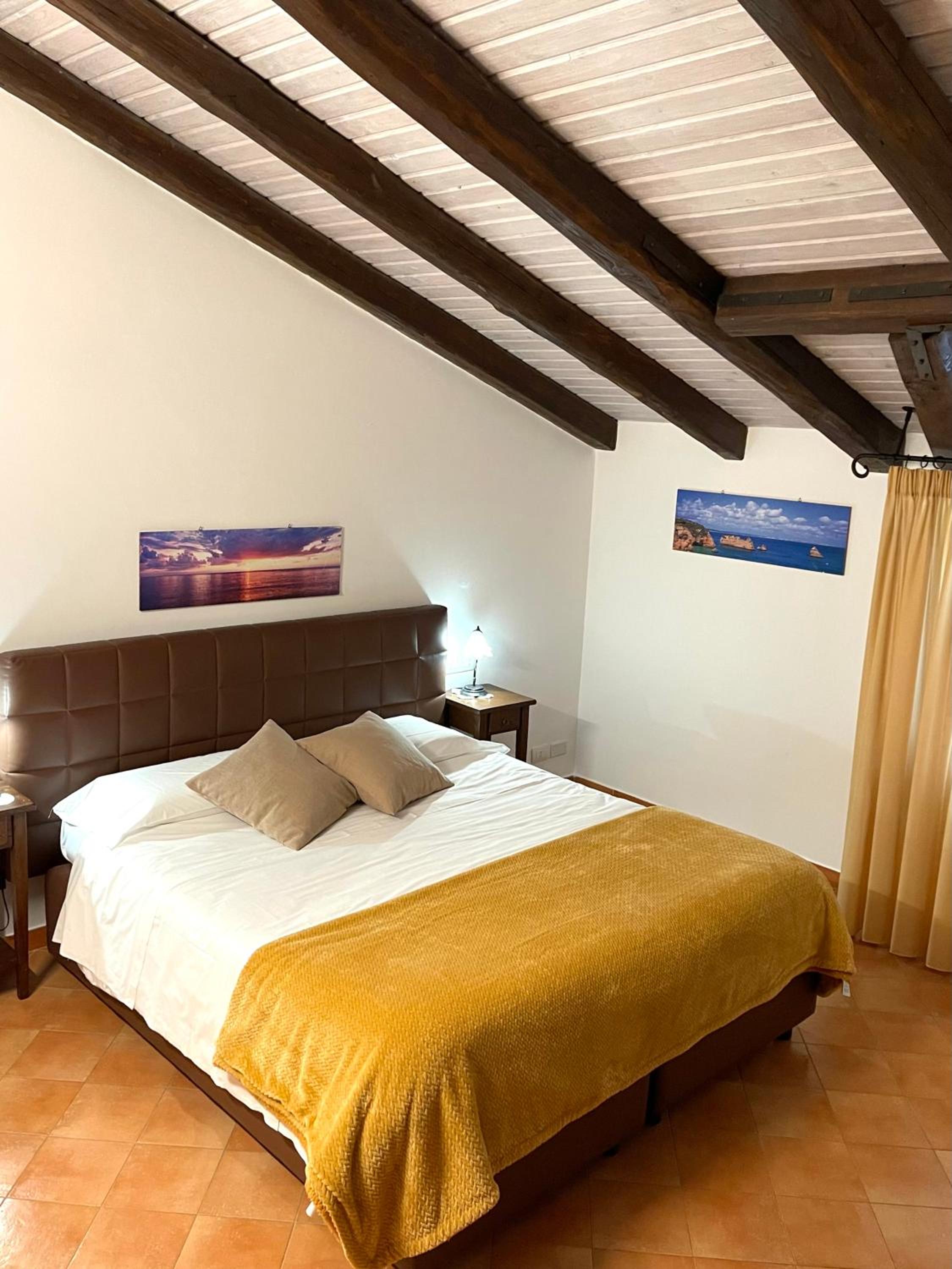 Comfort Quadruple Room - Photo 9