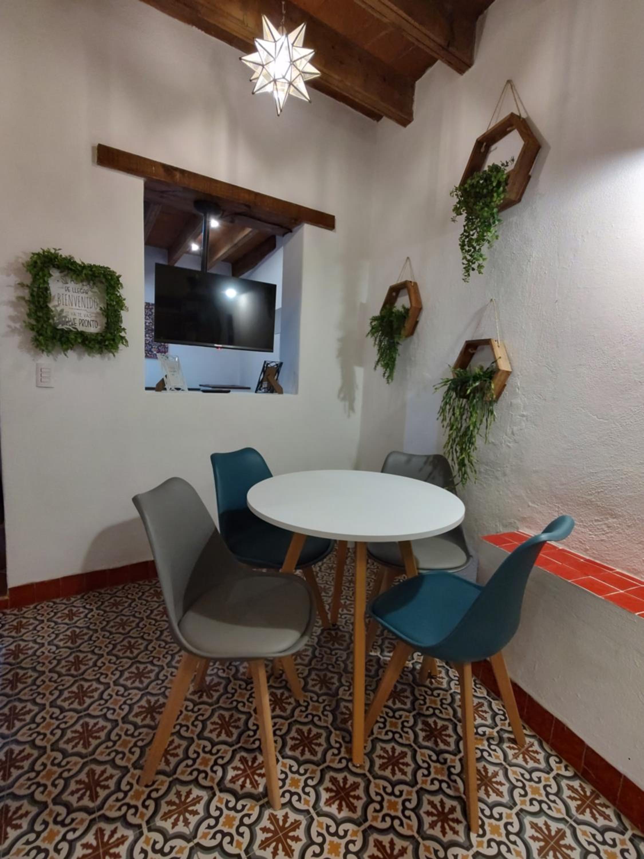 Studio Apartment - Photo 3