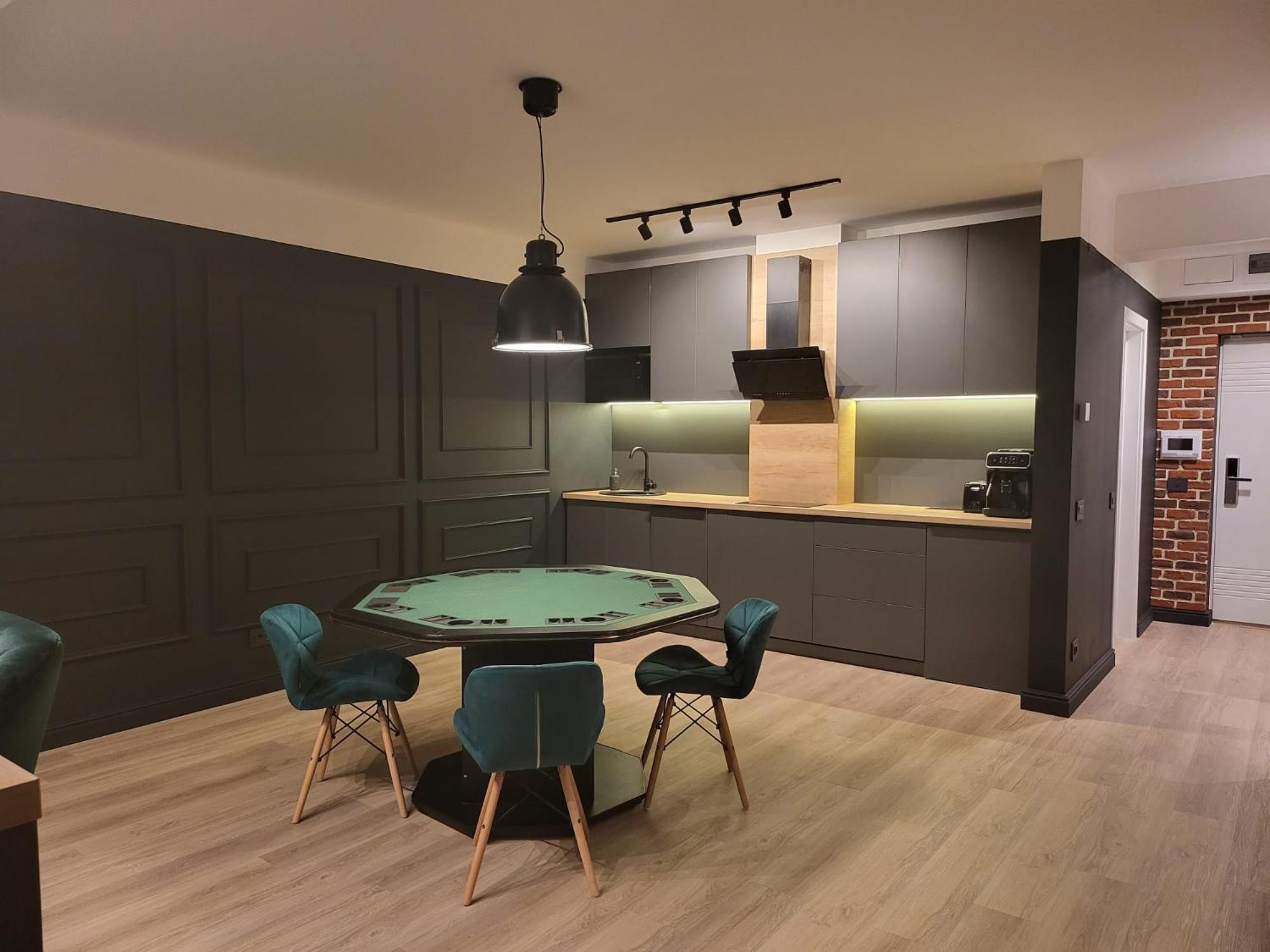 One-Bedroom Apartment - Photo 5