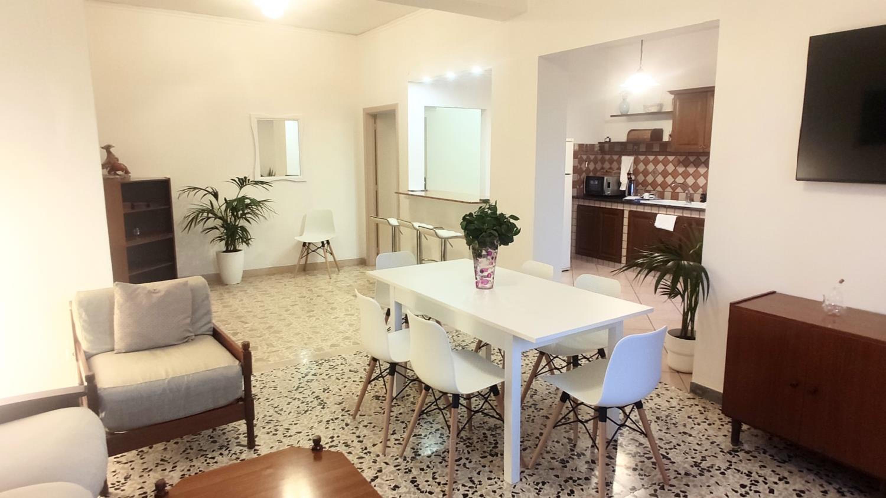 Three-Bedroom Apartment - Photo 16