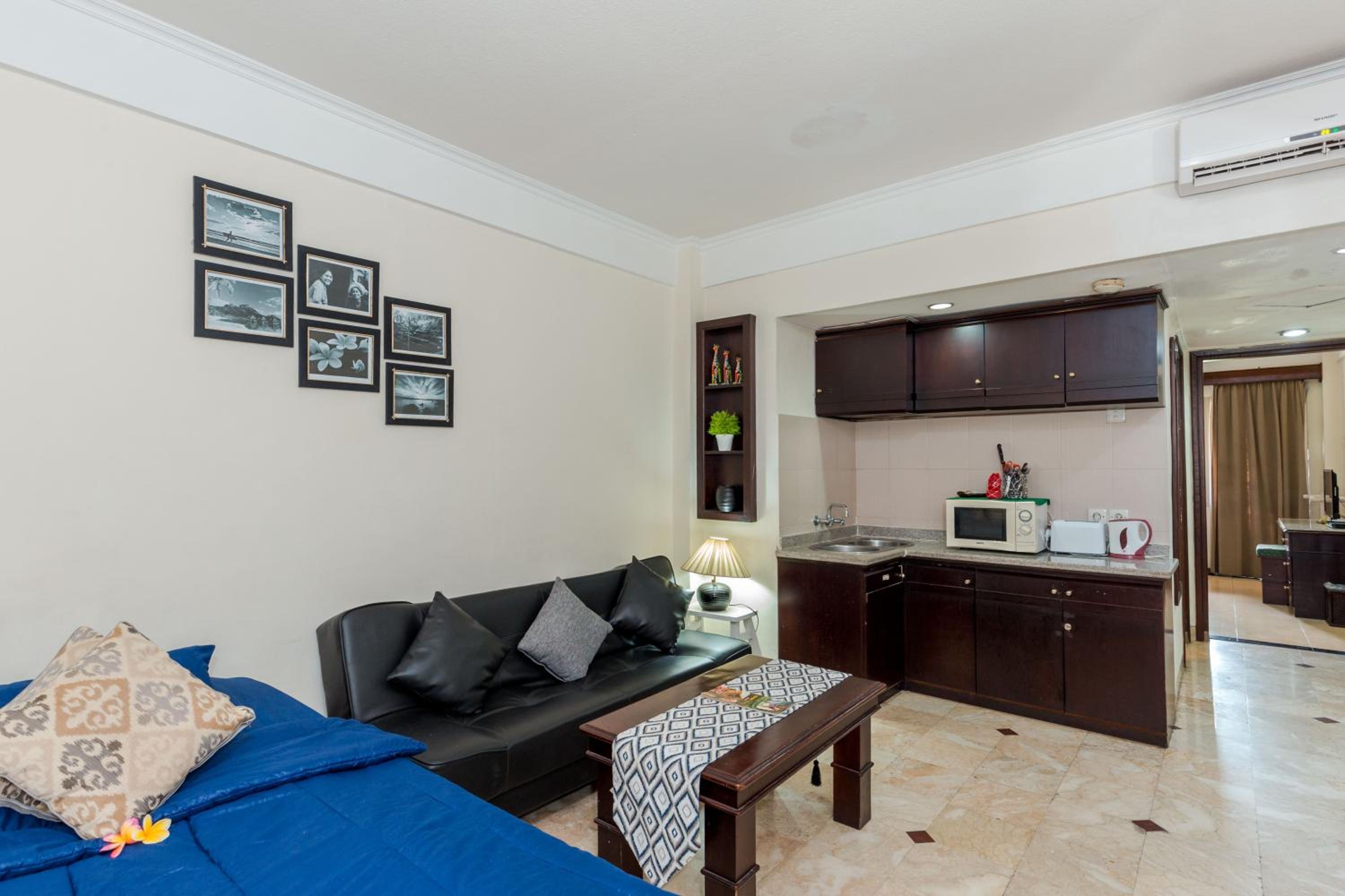 One-Bedroom Apartment - Photo 6