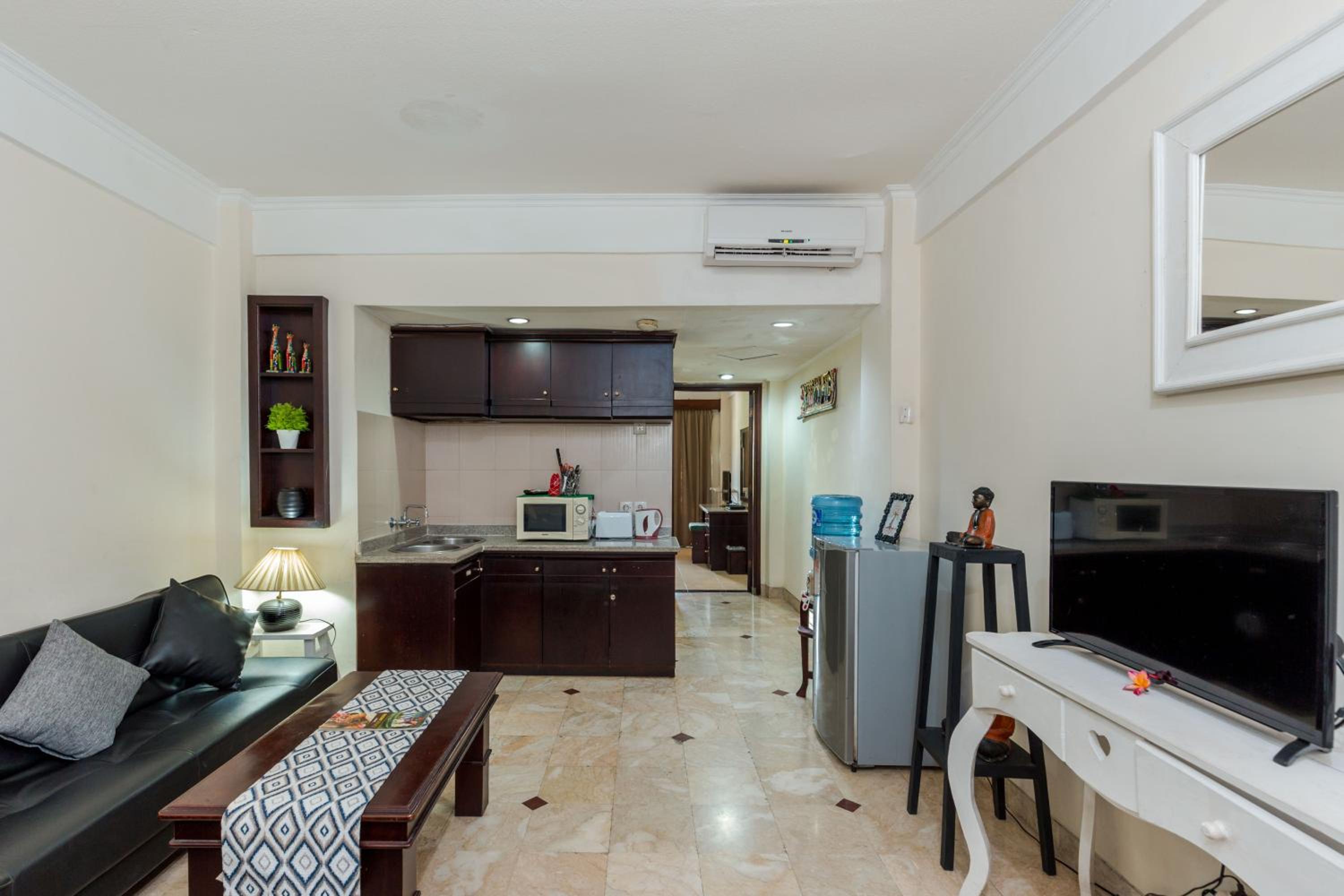 One-Bedroom Apartment - Photo 10