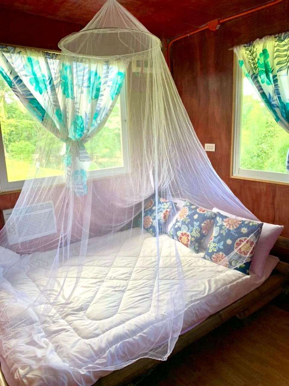 Bungalow with Garden View - Photo 111