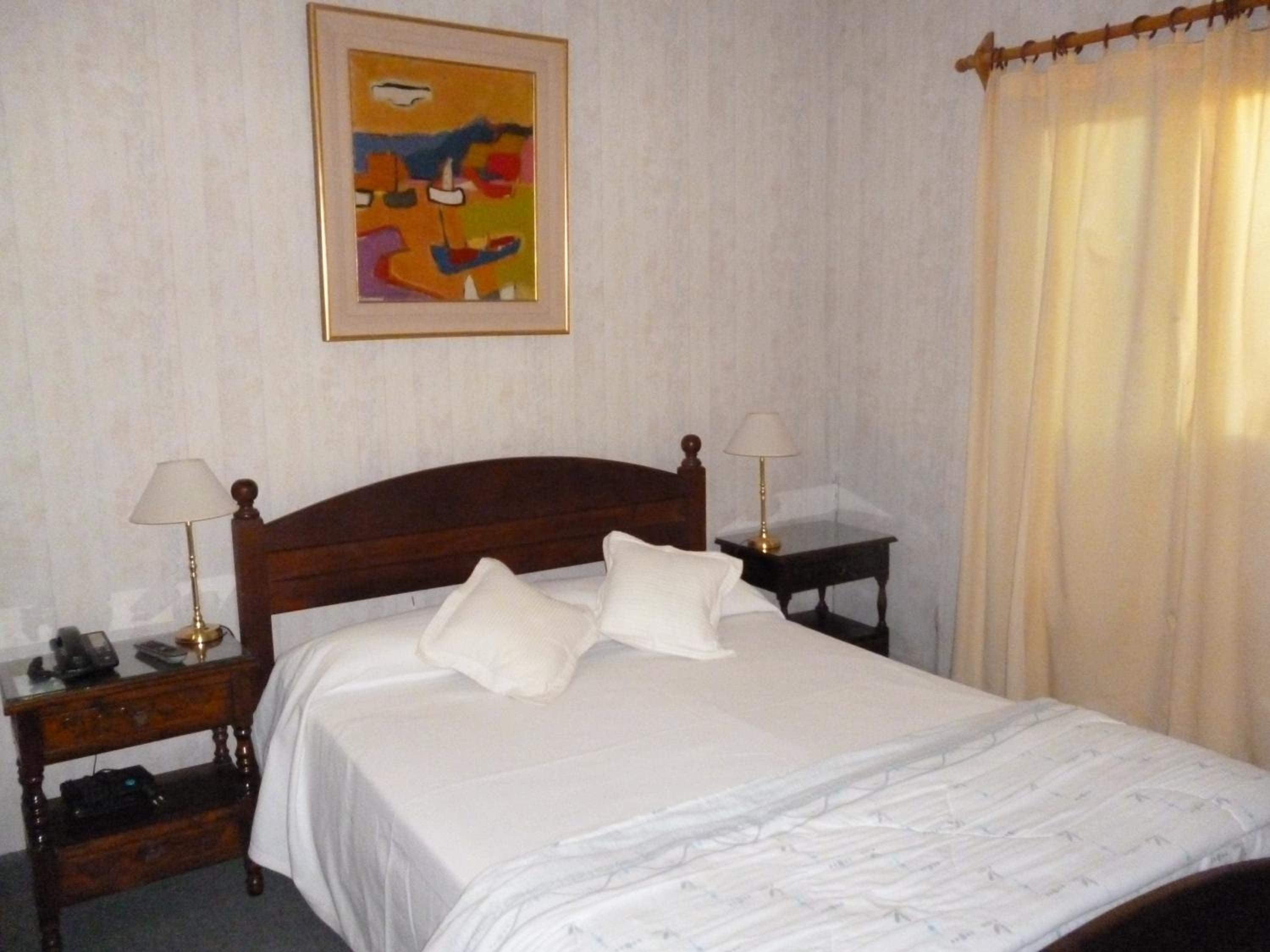 Standard Double or Twin Room photo 2