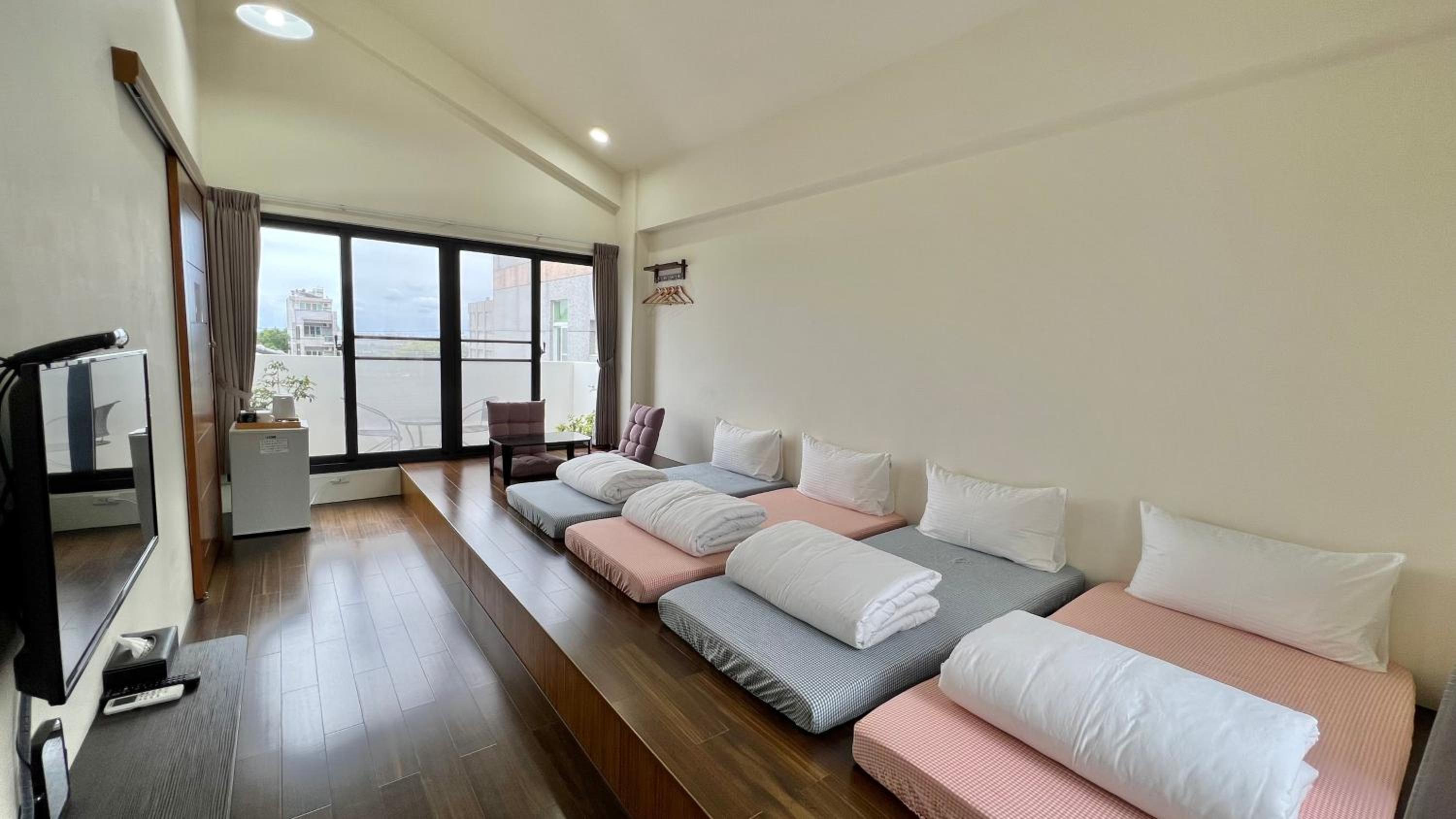 Quadruple Room with Balcony photo 1