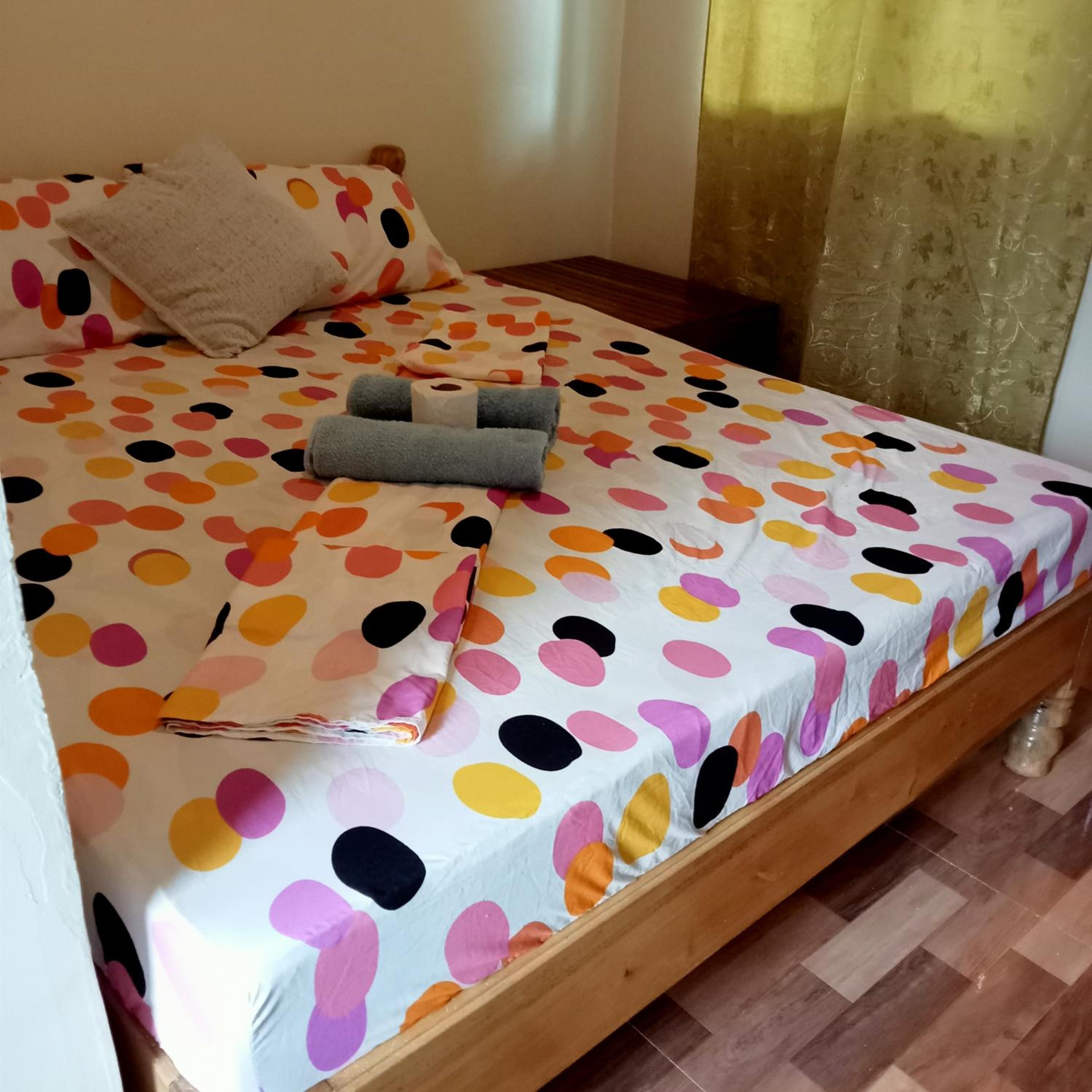 Budget Double Room - Photo 4