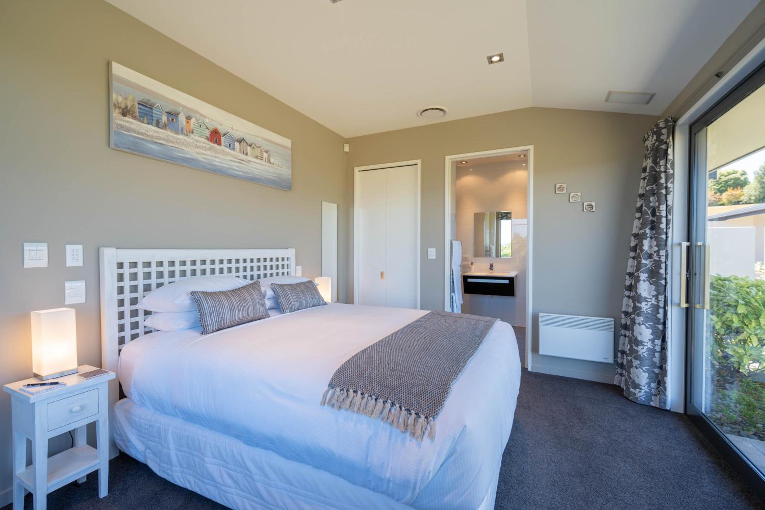 Queen Room with Garden View photo 1