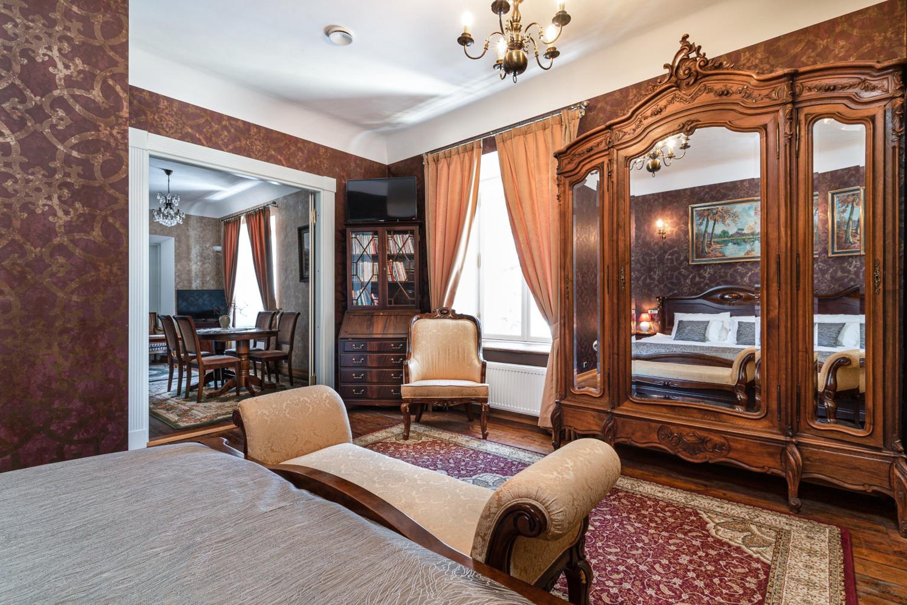 Superior Suite photo 3