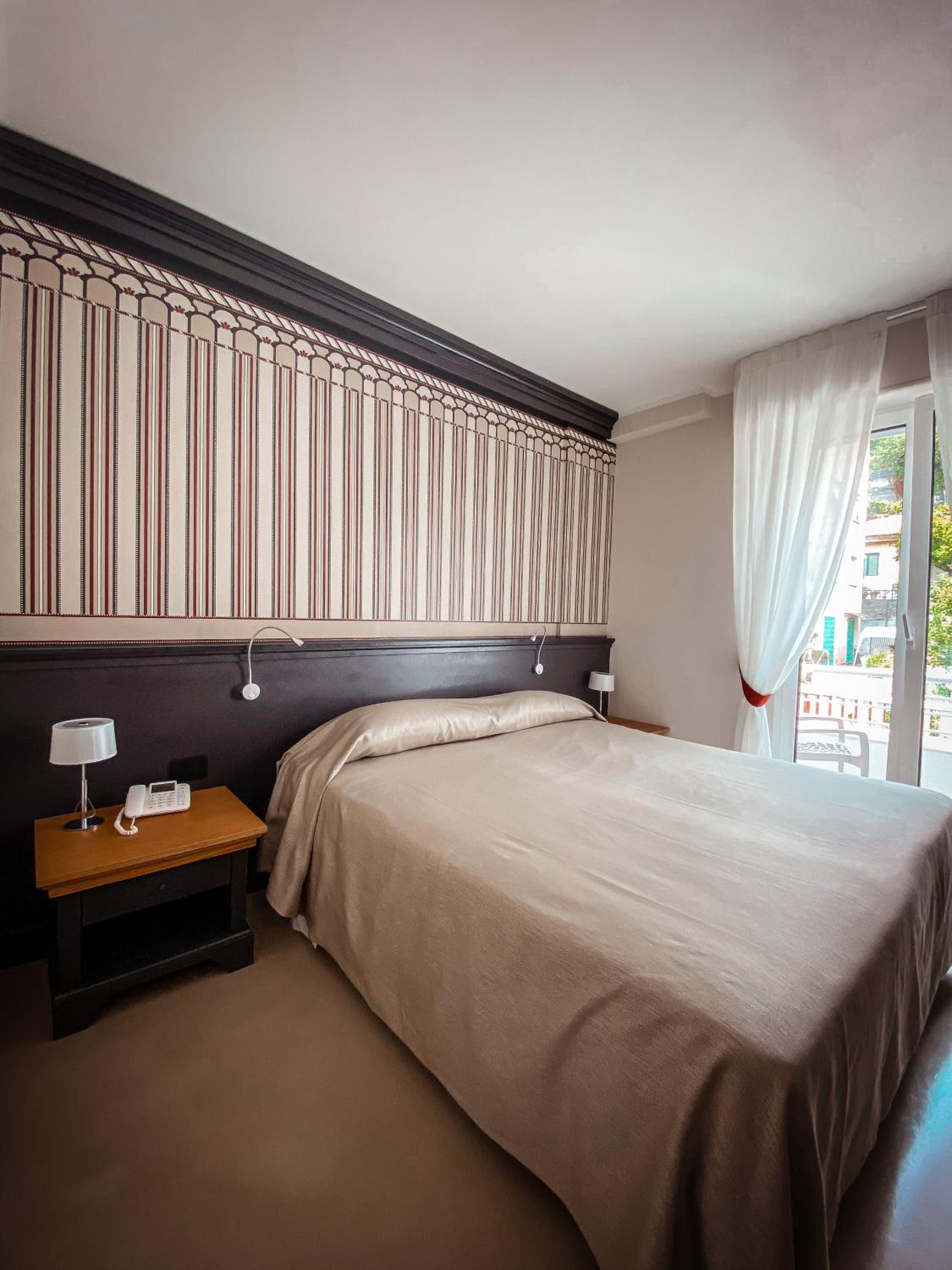 Standard Double Room - Photo 1
