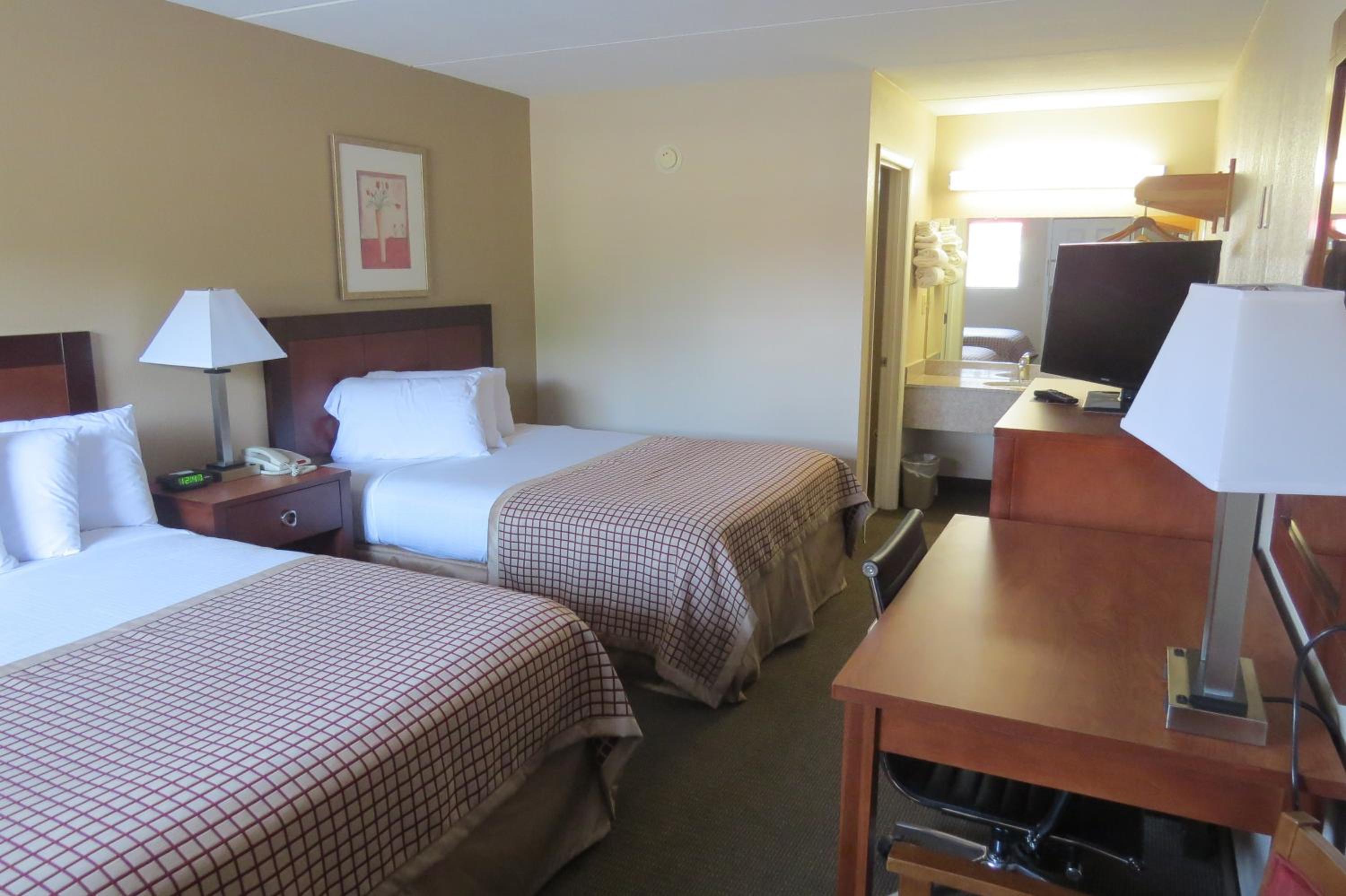 Queen Room with Two Queen Beds - Non-Smoking