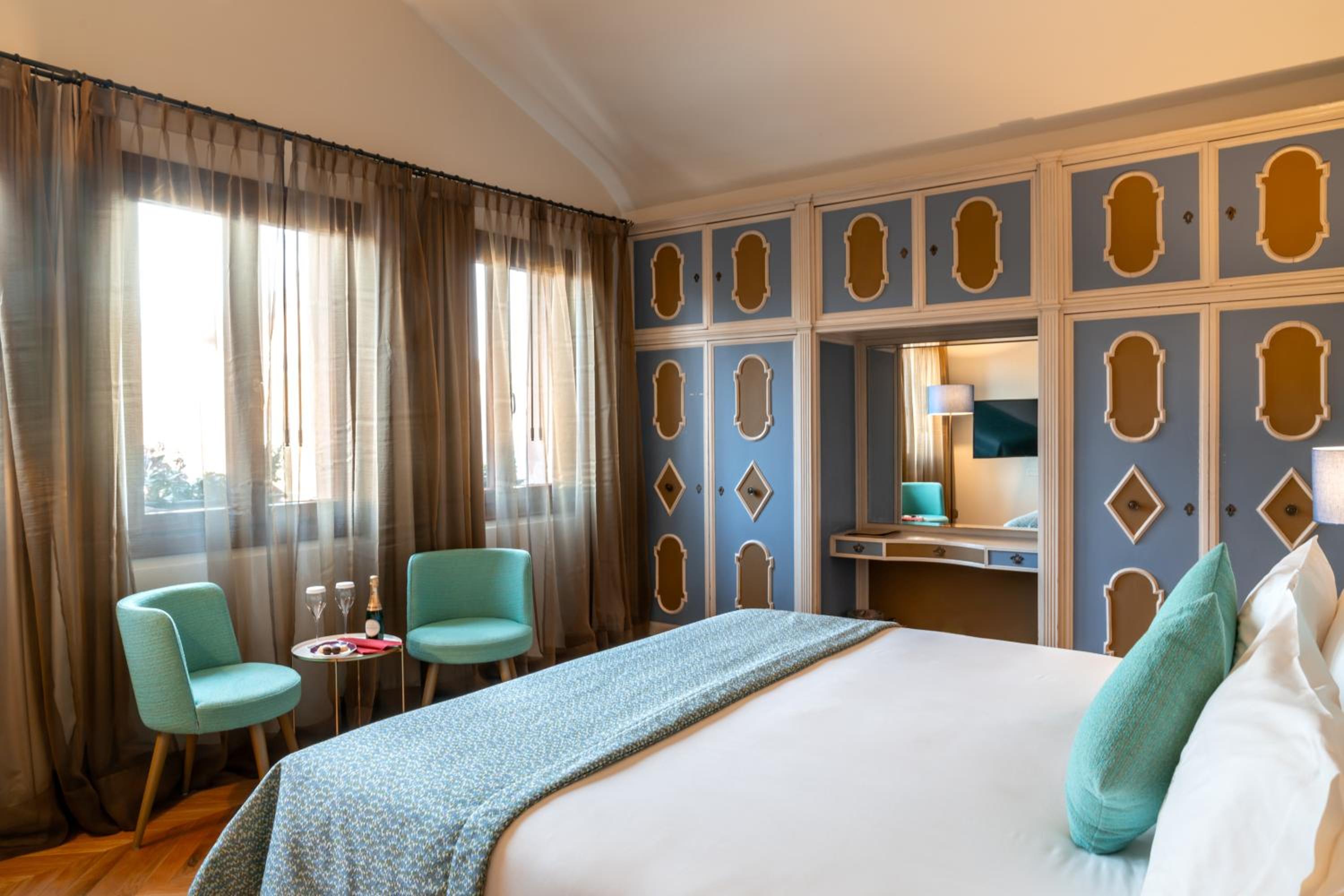 Deluxe Double Room with Garden View