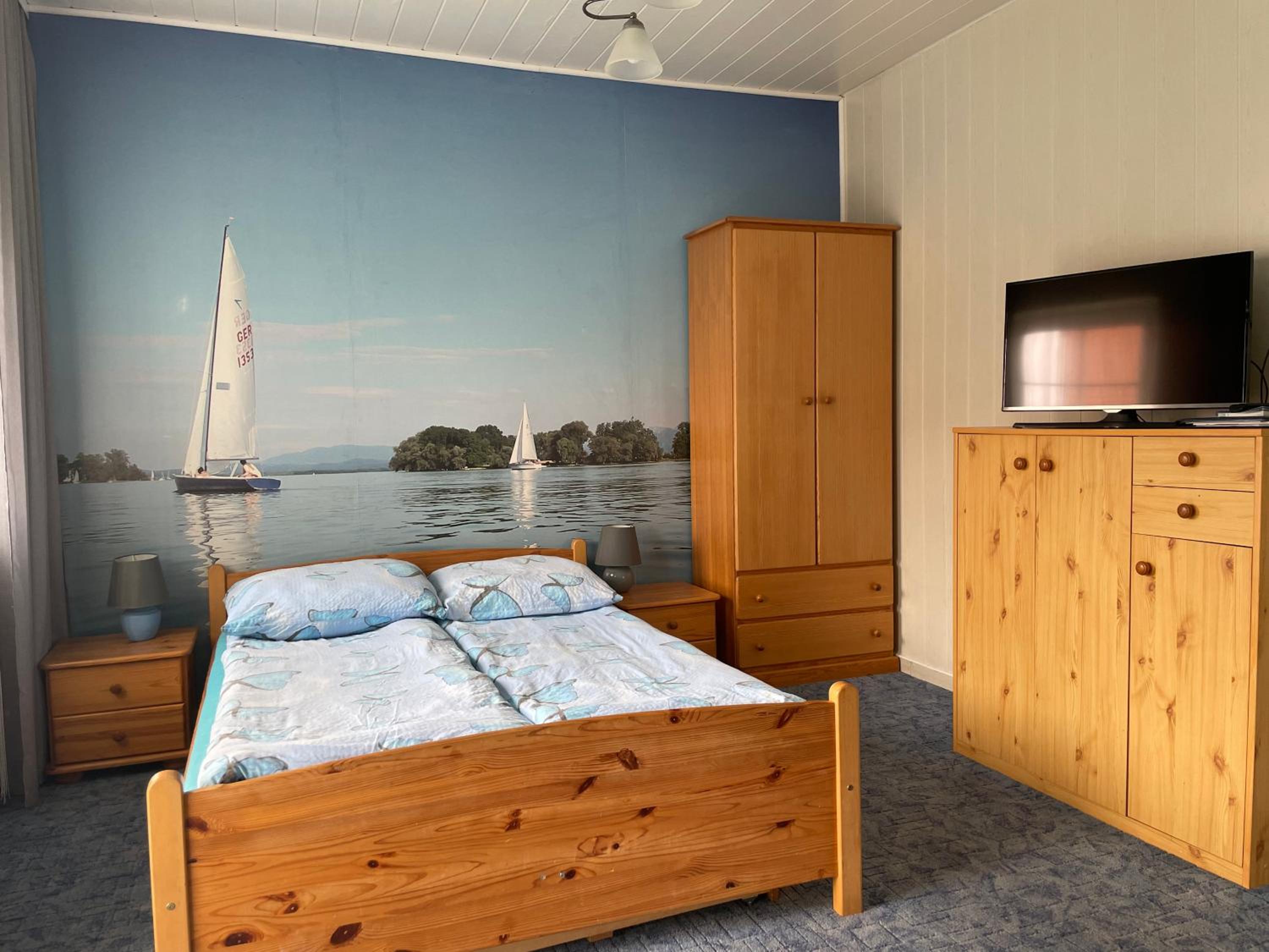 Double Room - Photo 7
