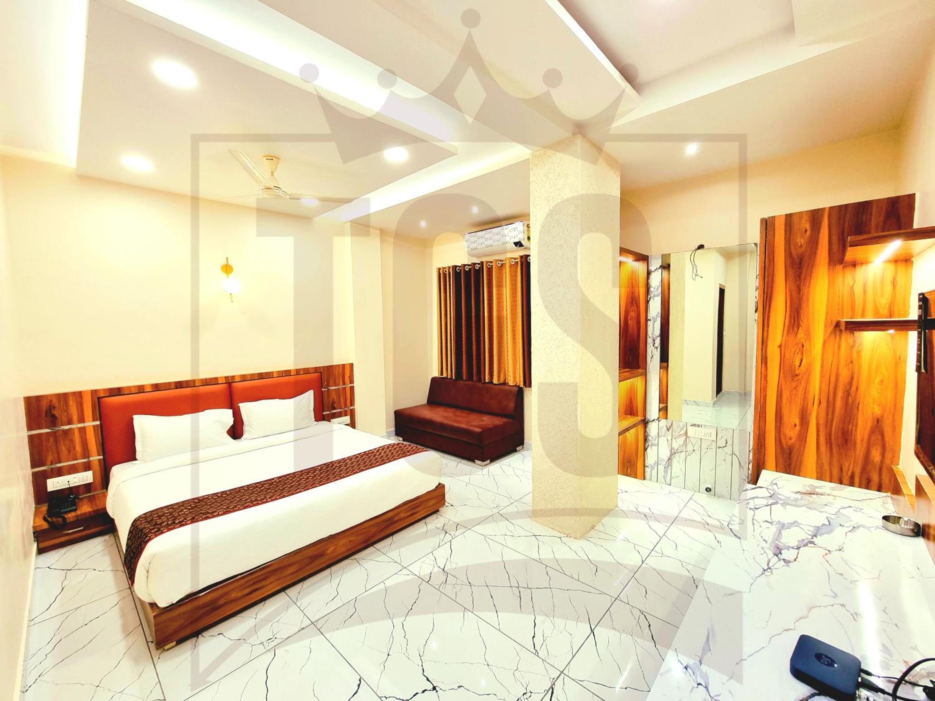 Superior King Room