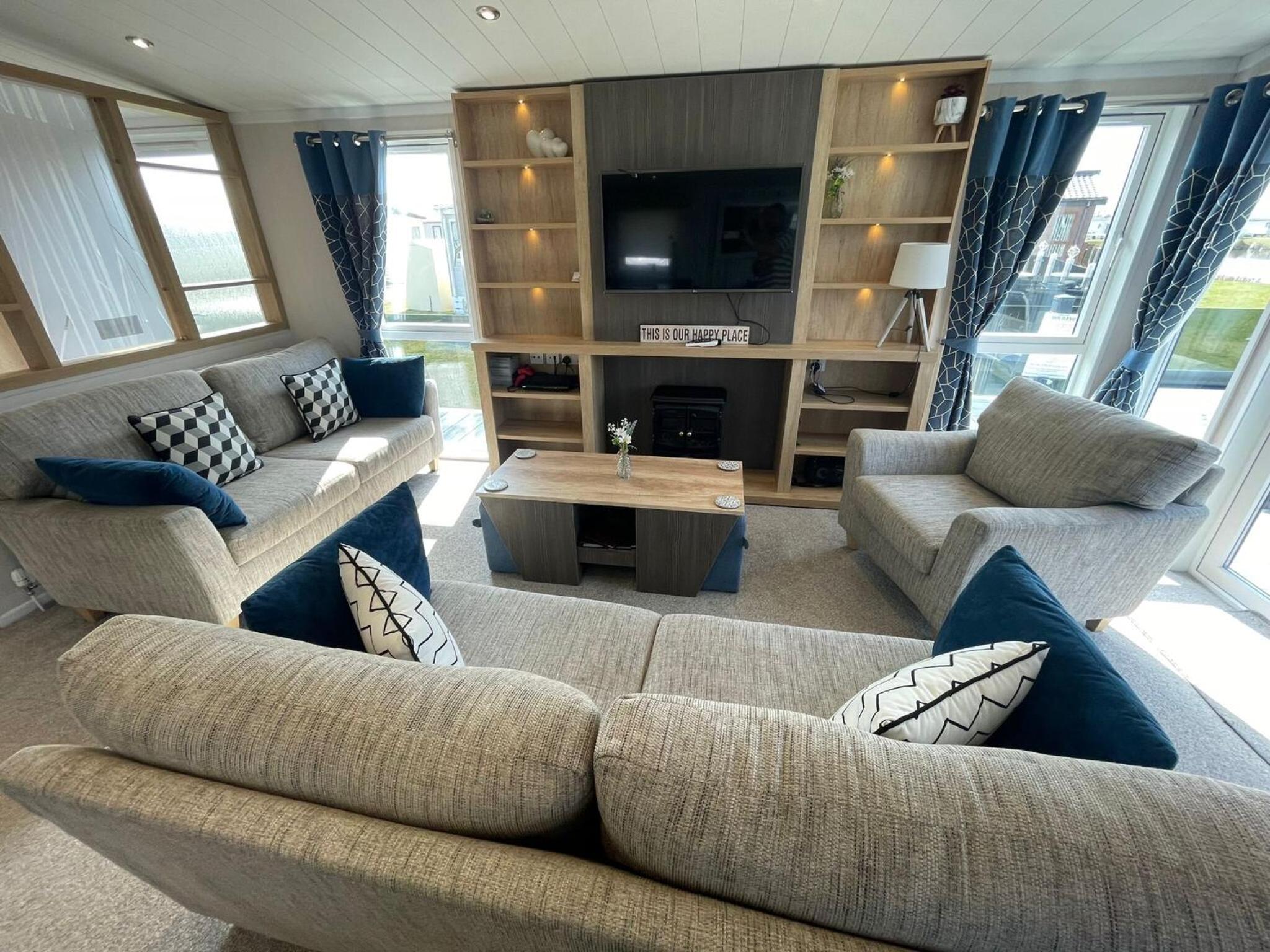 Three-Bedroom Apartment - Photo 19