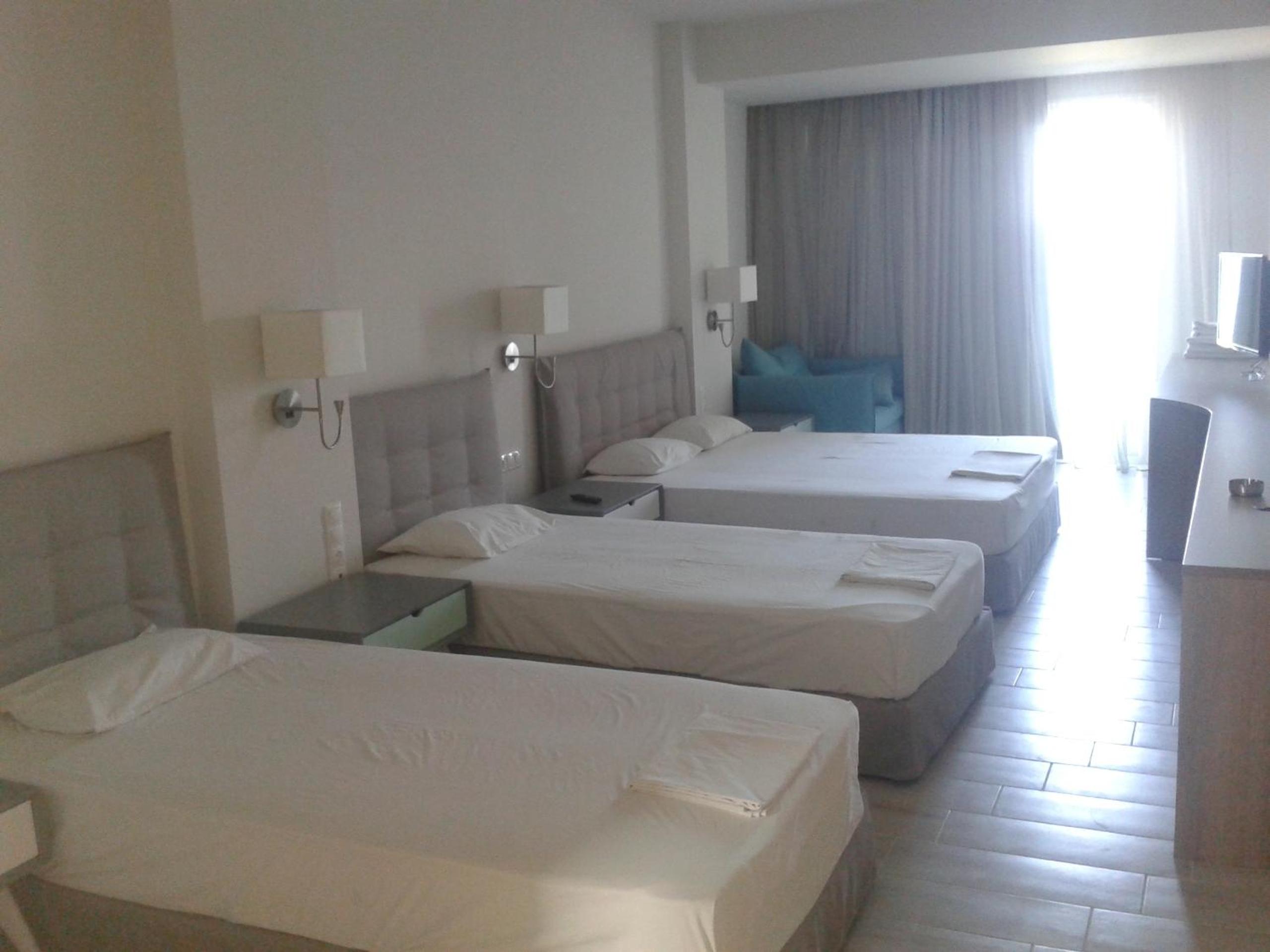 Quadruple Room with Sea View
