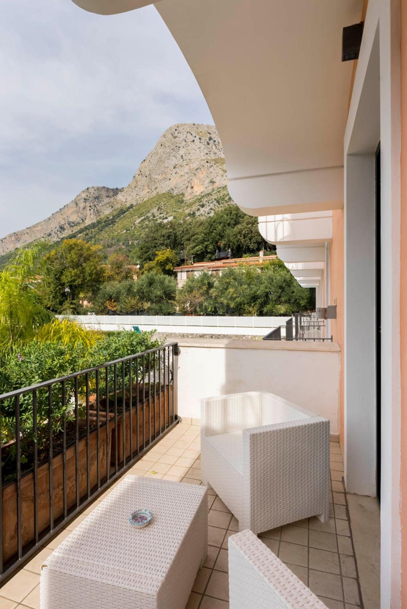 Superior Double Room - Photo 9