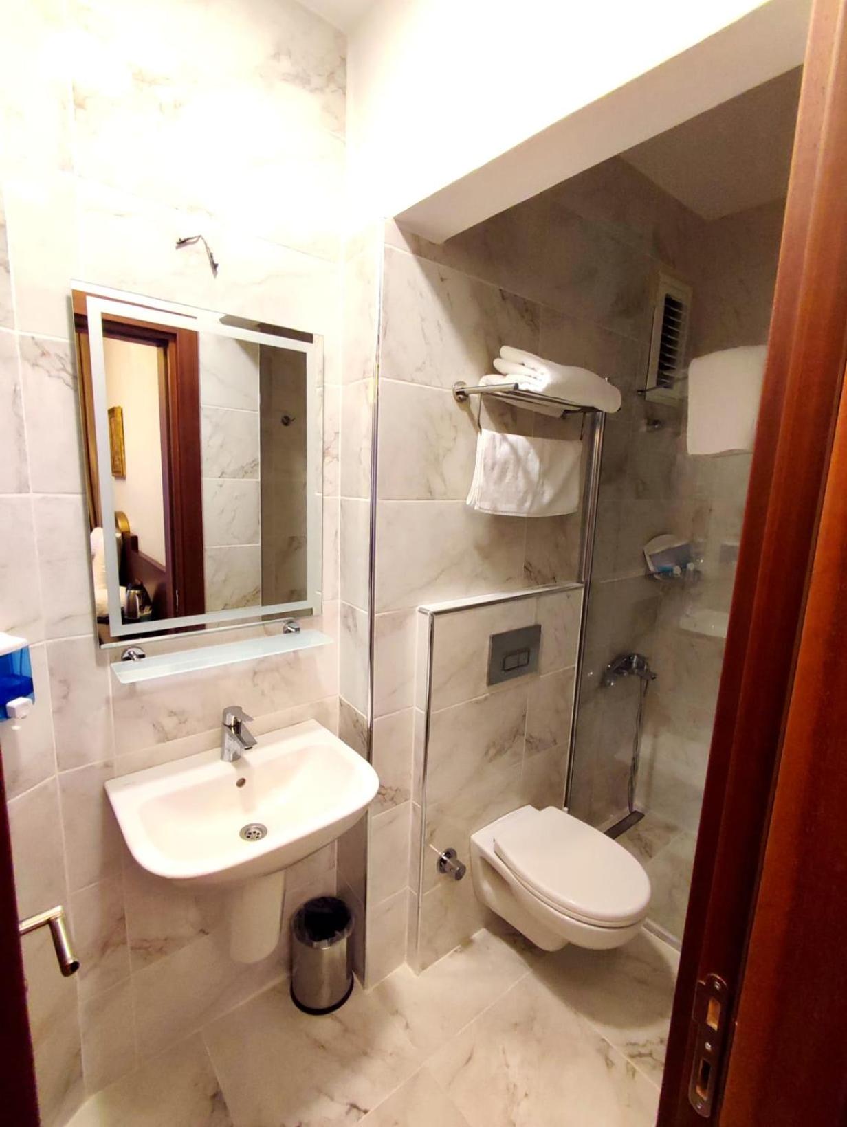 Standard Single Room photo 3