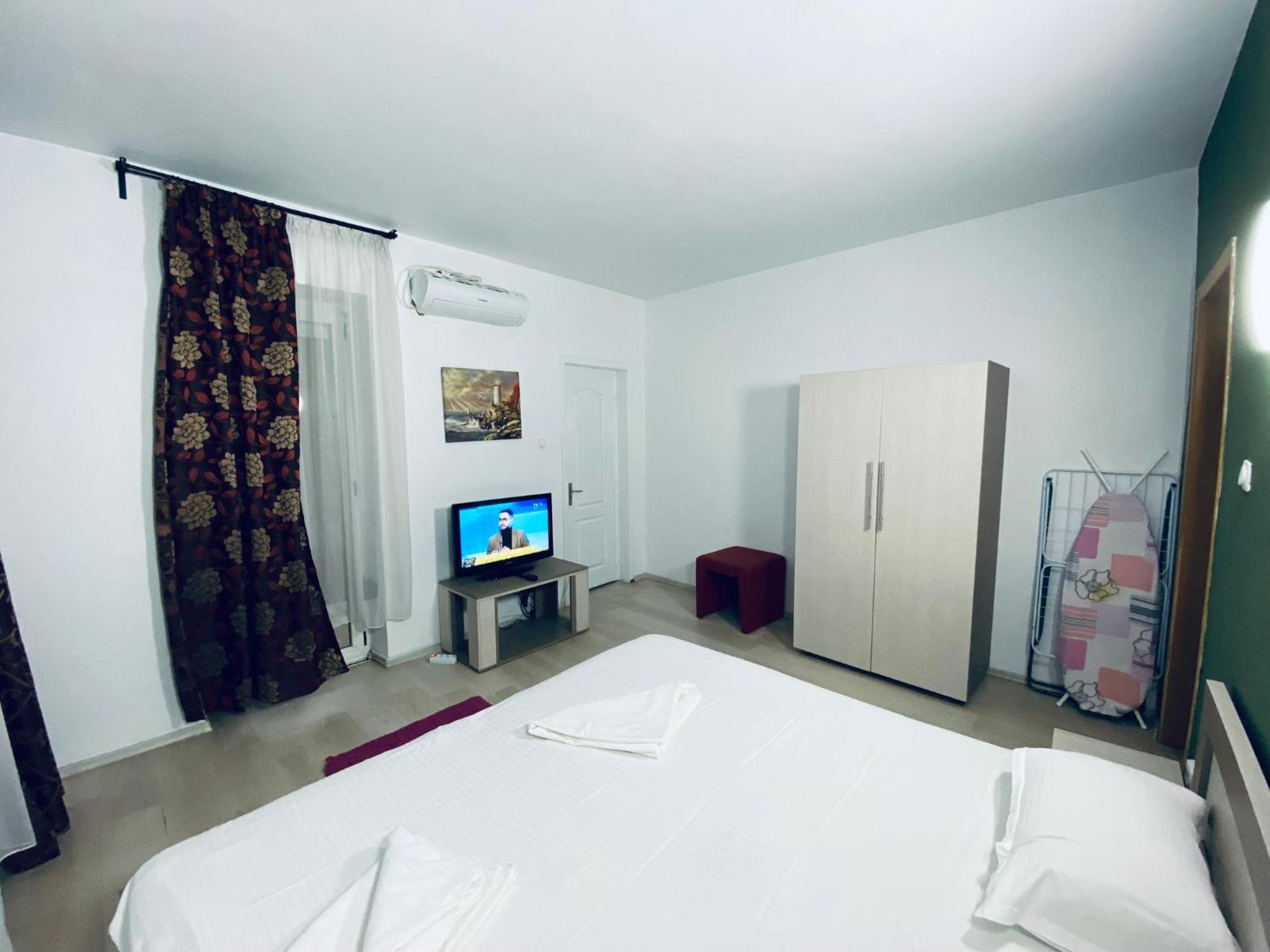 Three-Bedroom Apartment - Photo 3