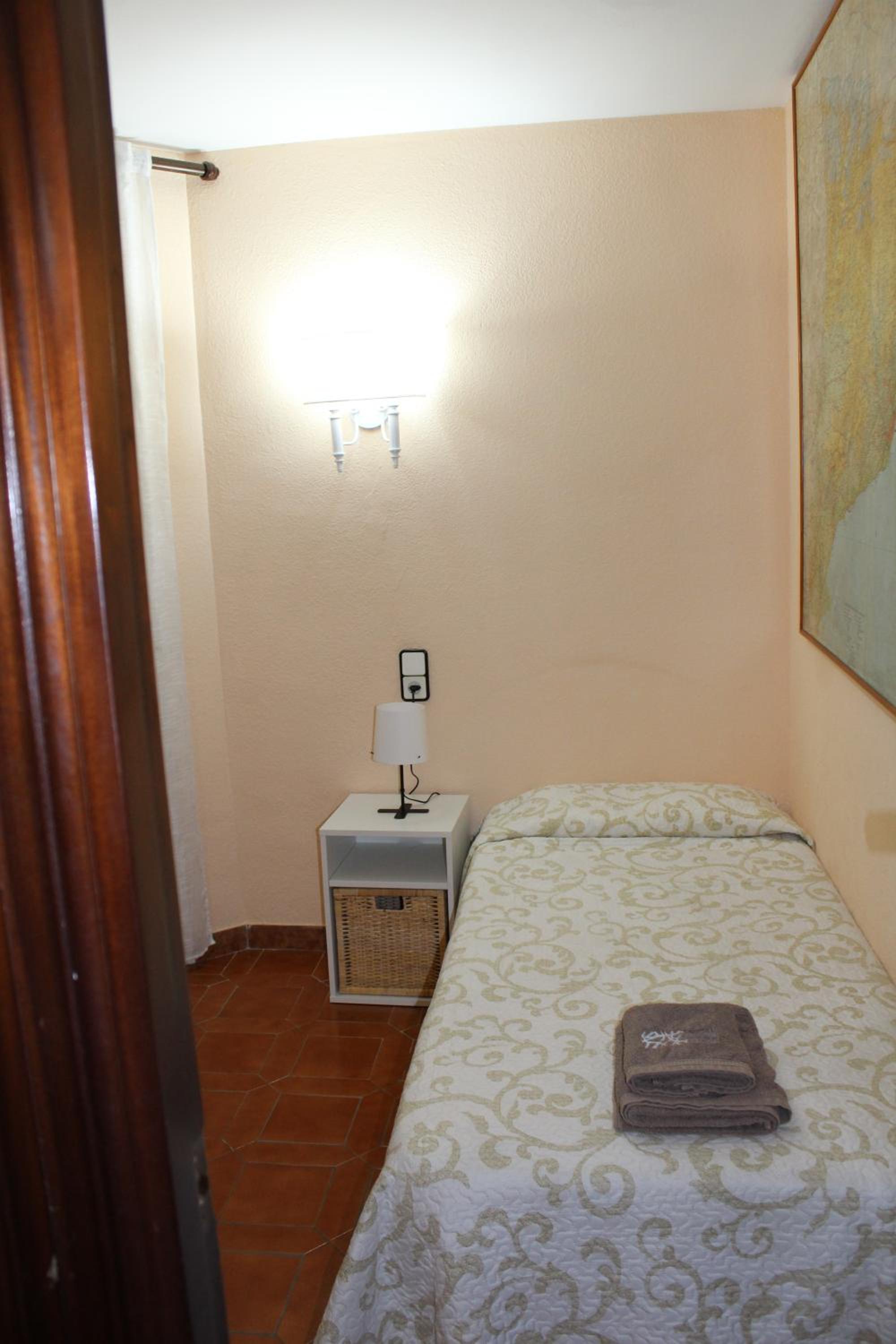 Apartment with Balcony photo 2