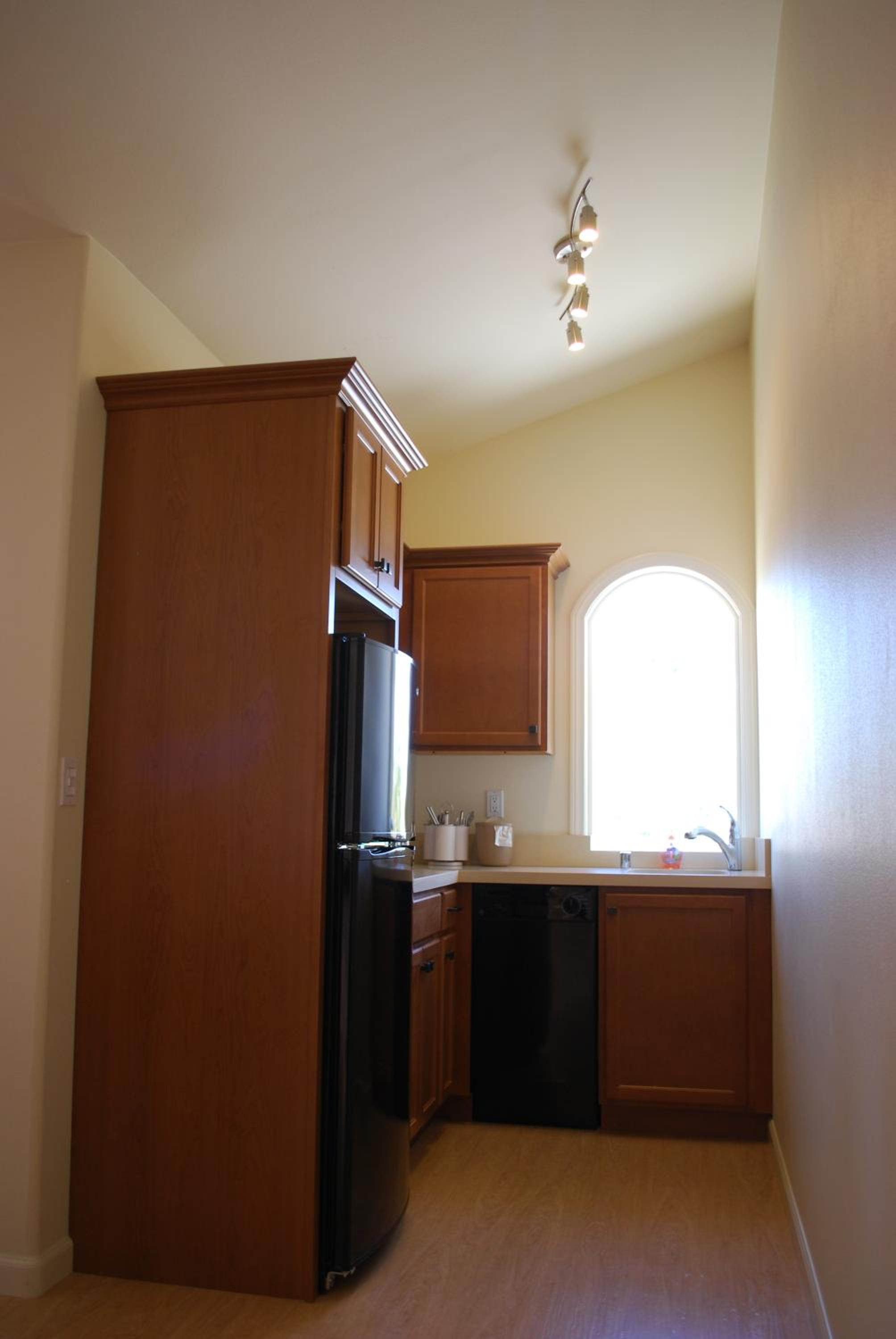Two-Bedroom Suite - Photo 4