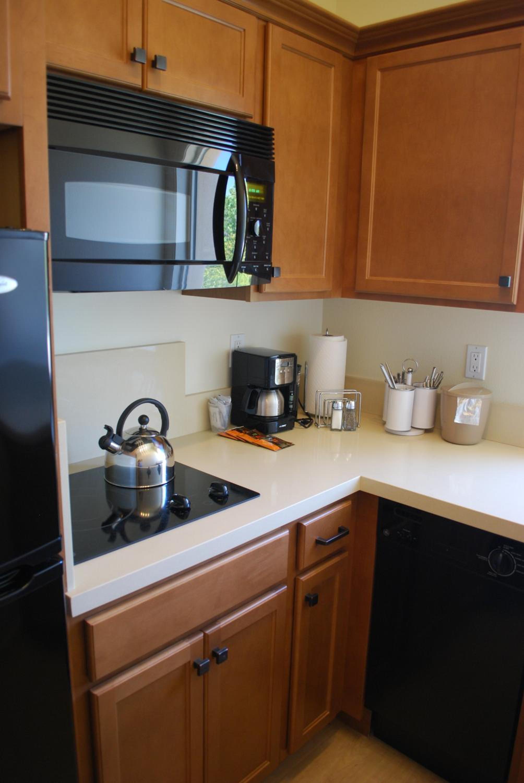 Two-Bedroom Suite - Photo 2