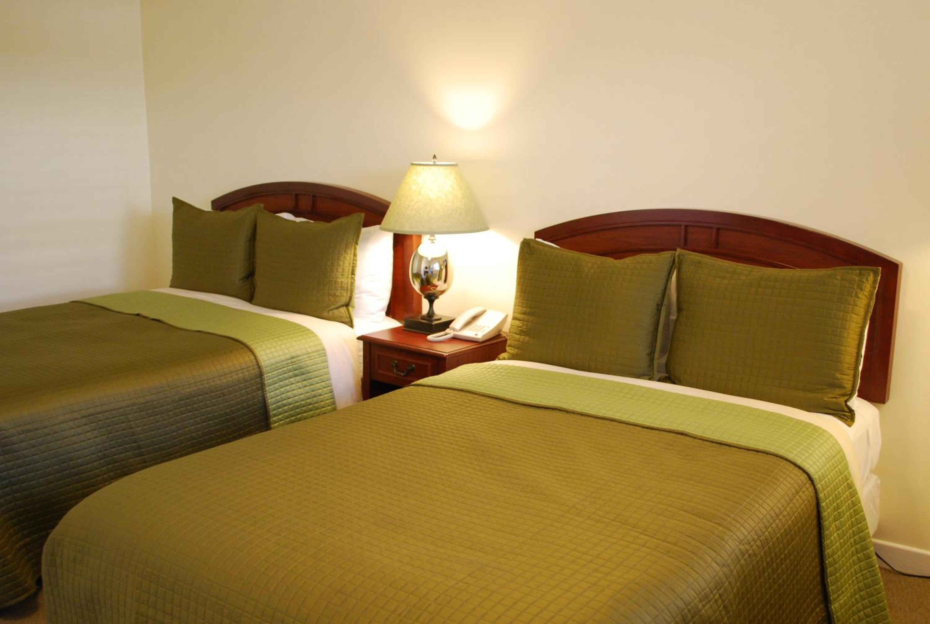 Double Room with Two Double Beds - Photo 2