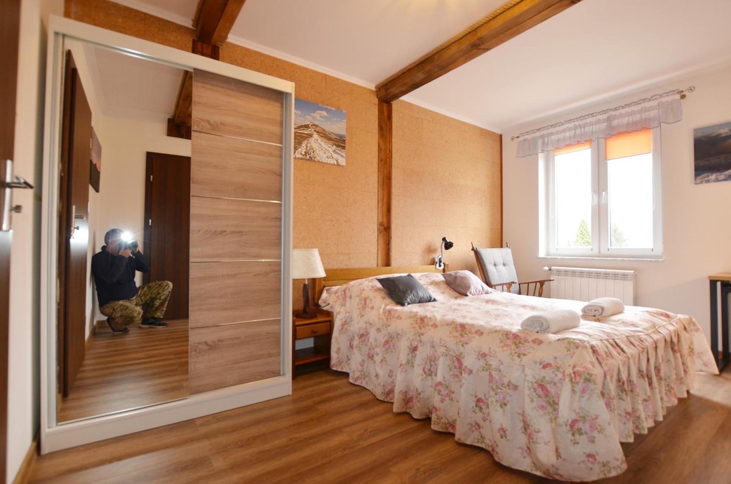 Double Room - Photo 4