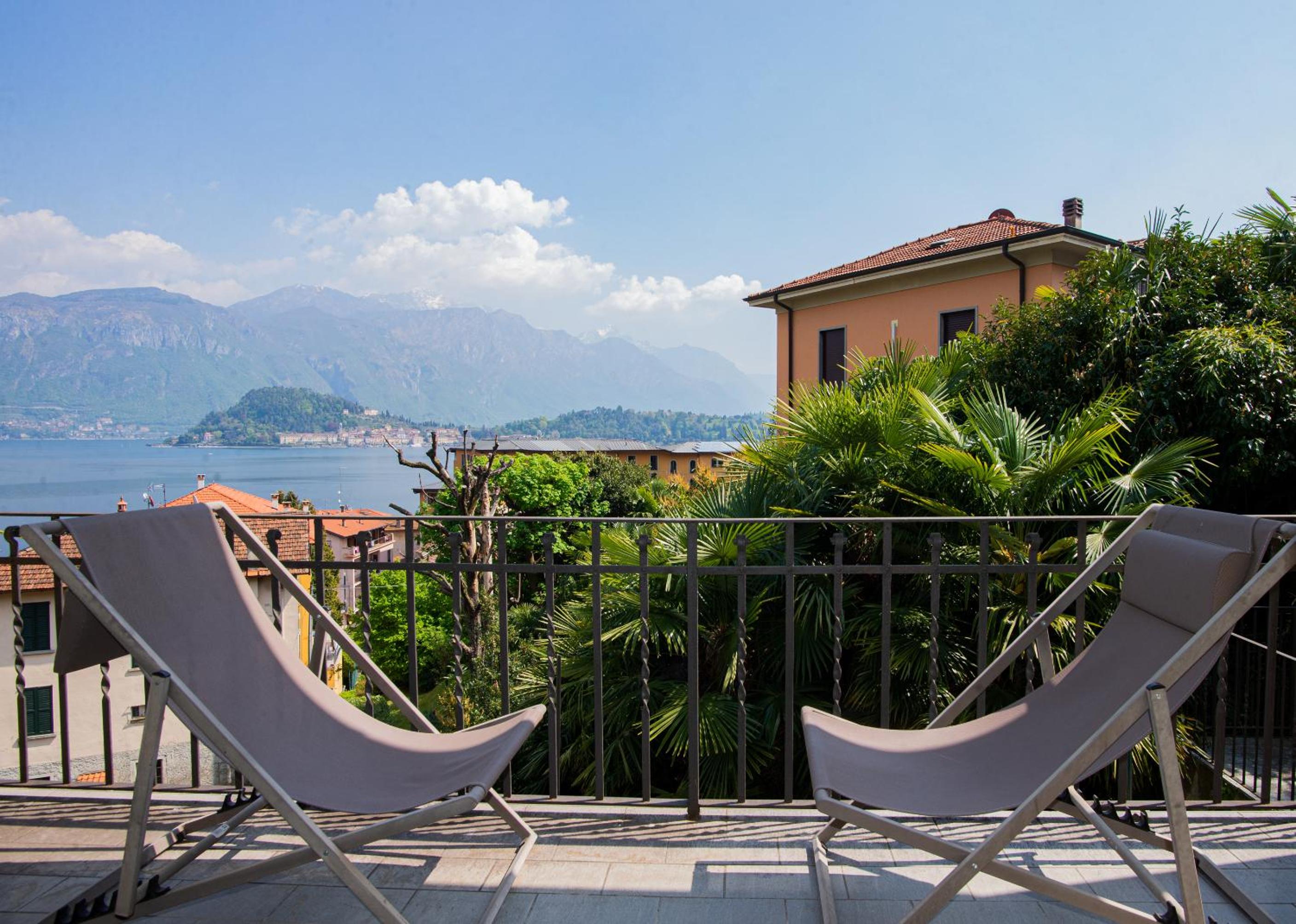 Apartment with Lake View photo 2