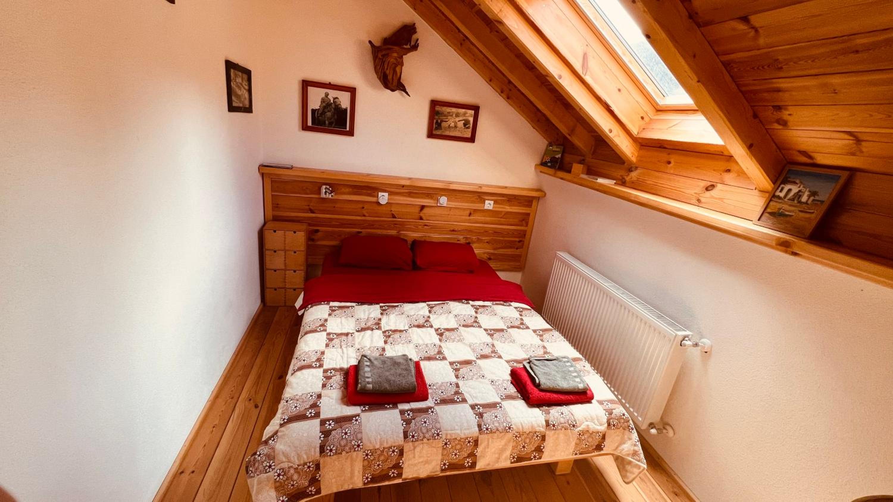 Deluxe Double Room - Photo 5