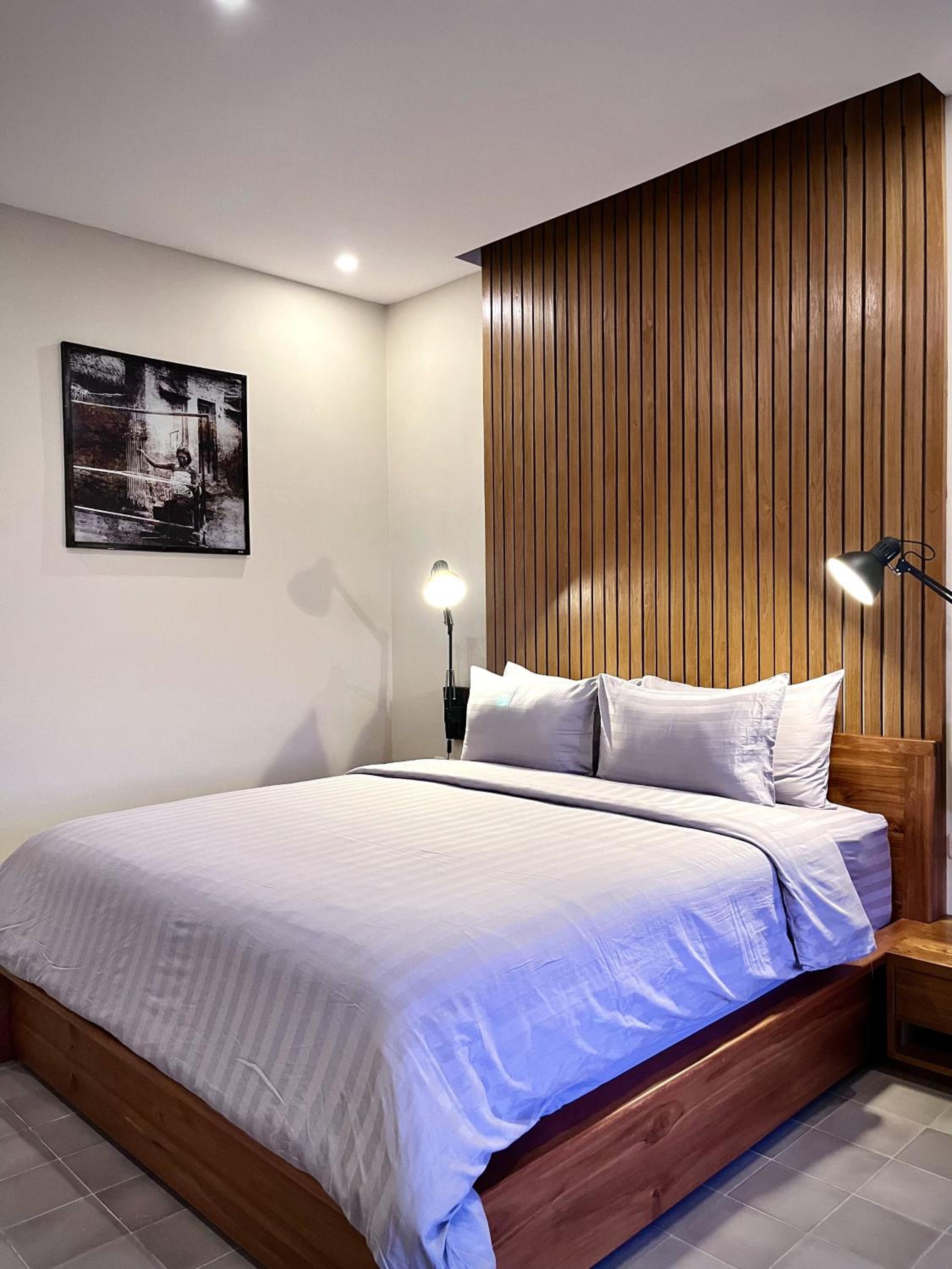 Deluxe Room - Photo 5
