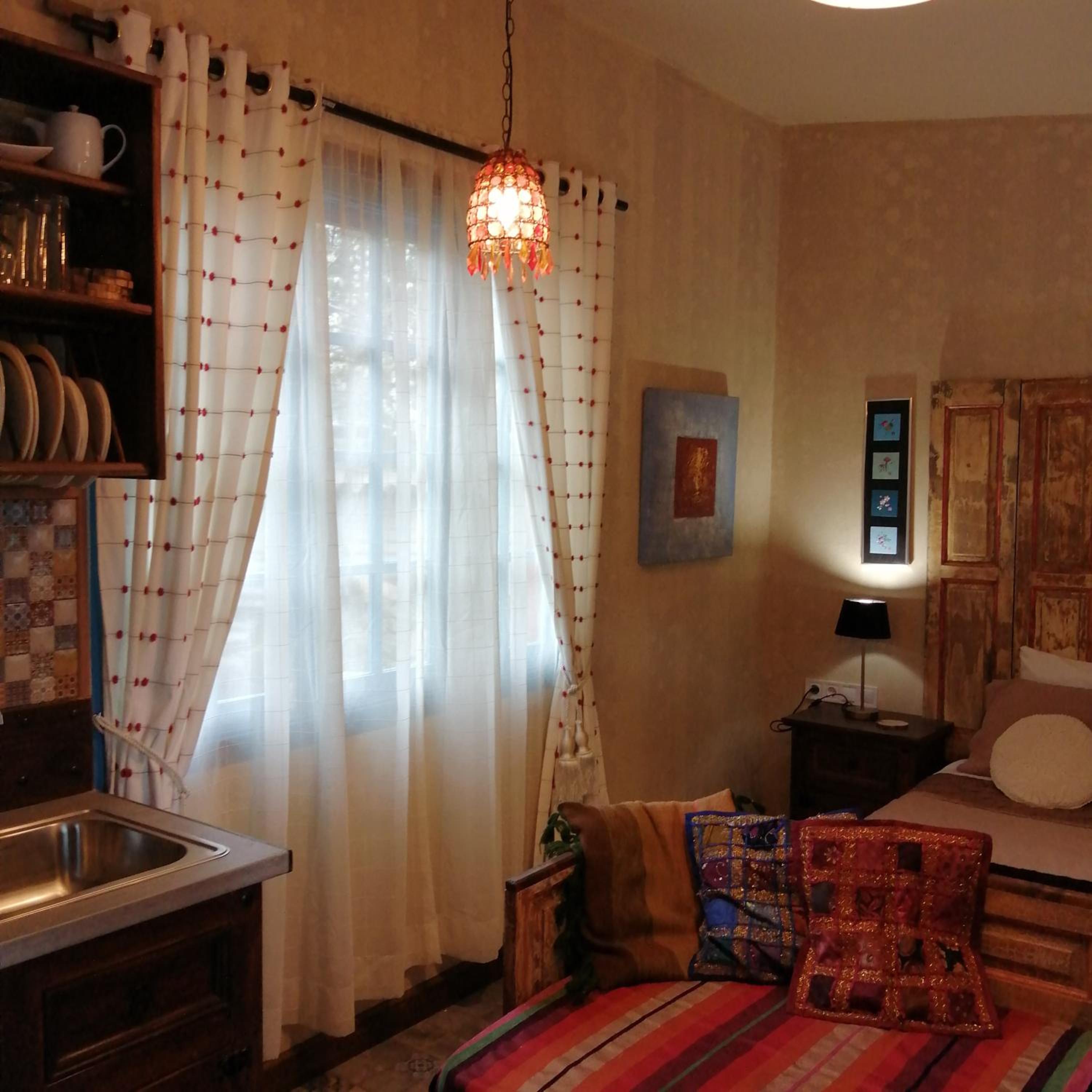 Deluxe Studio - Photo 13