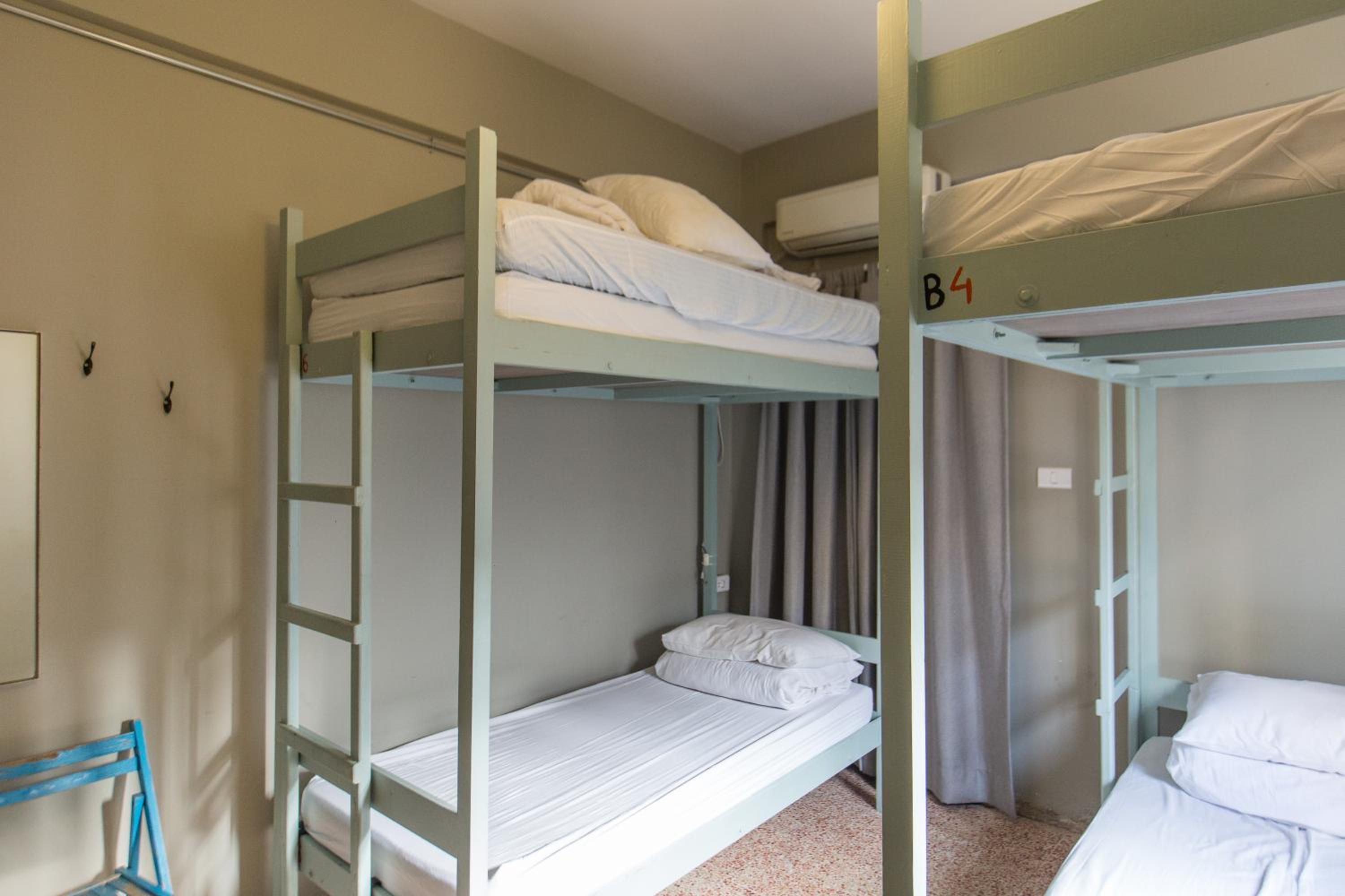 Bed in 6-Bed Mixed Dormitory Room photo 1