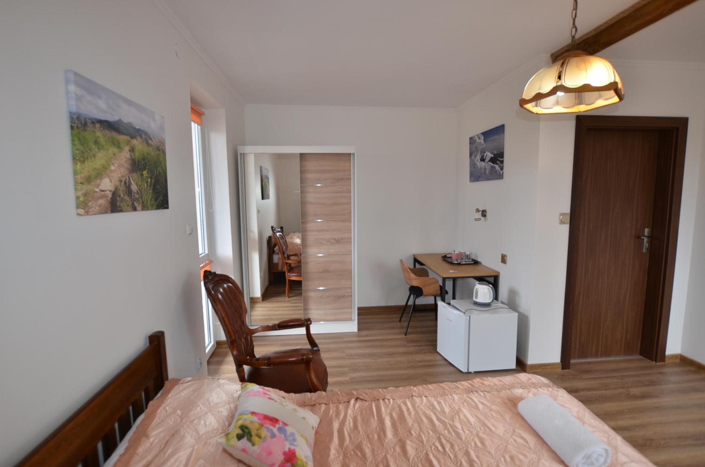 King Room with Mountain View photo 2