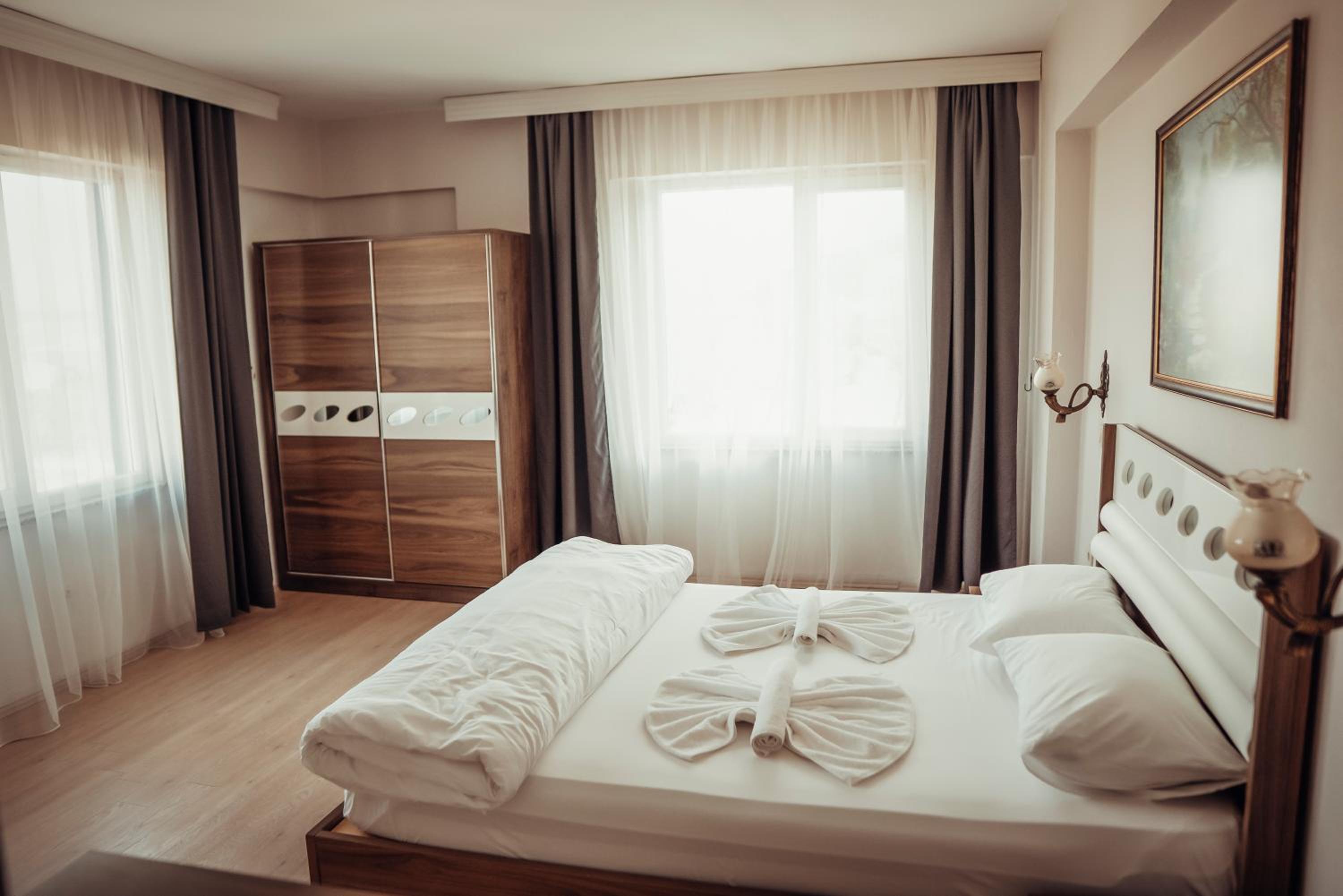 Economy Triple Room