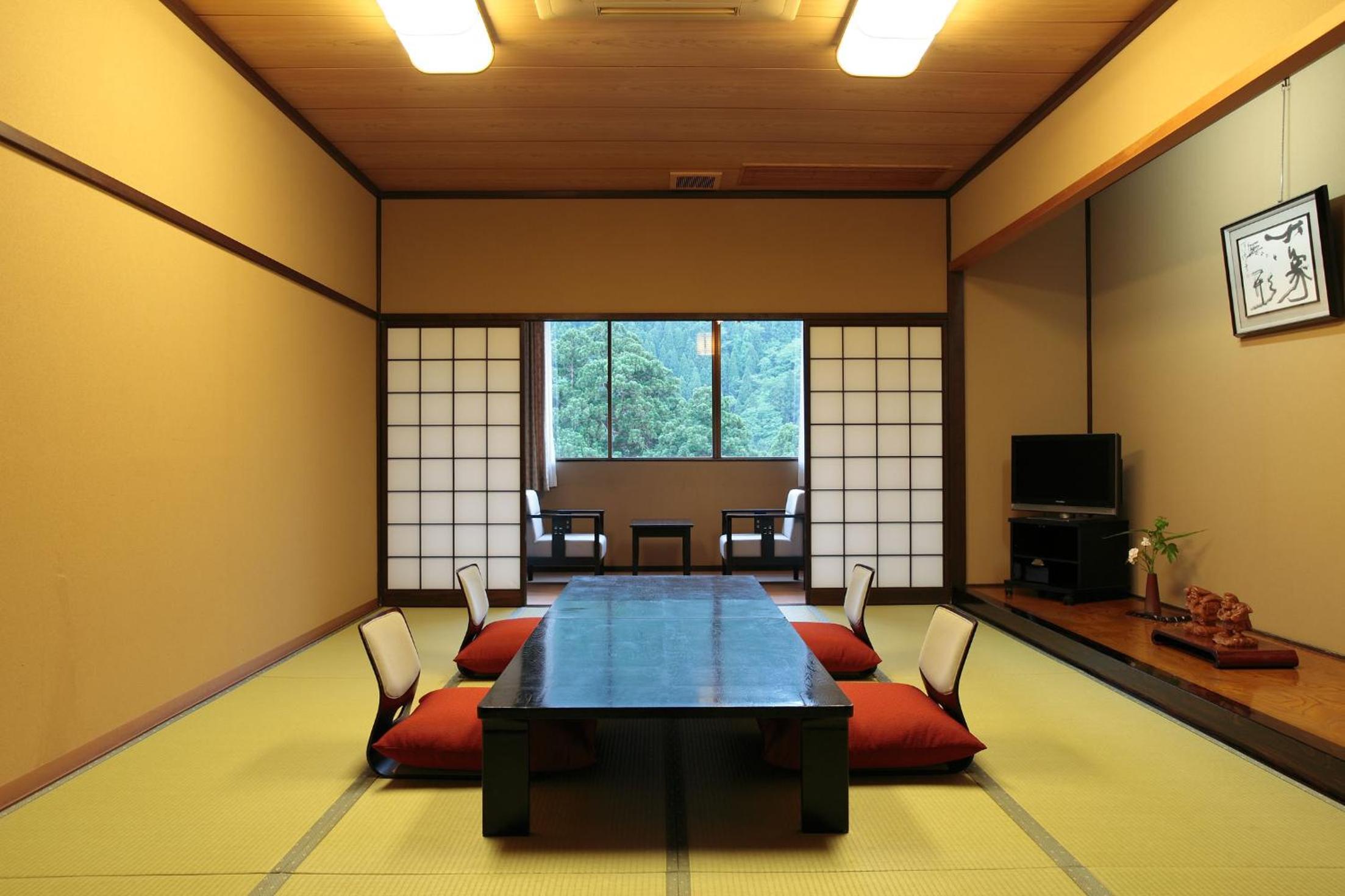 Standard Japanese-Style Room photo 3