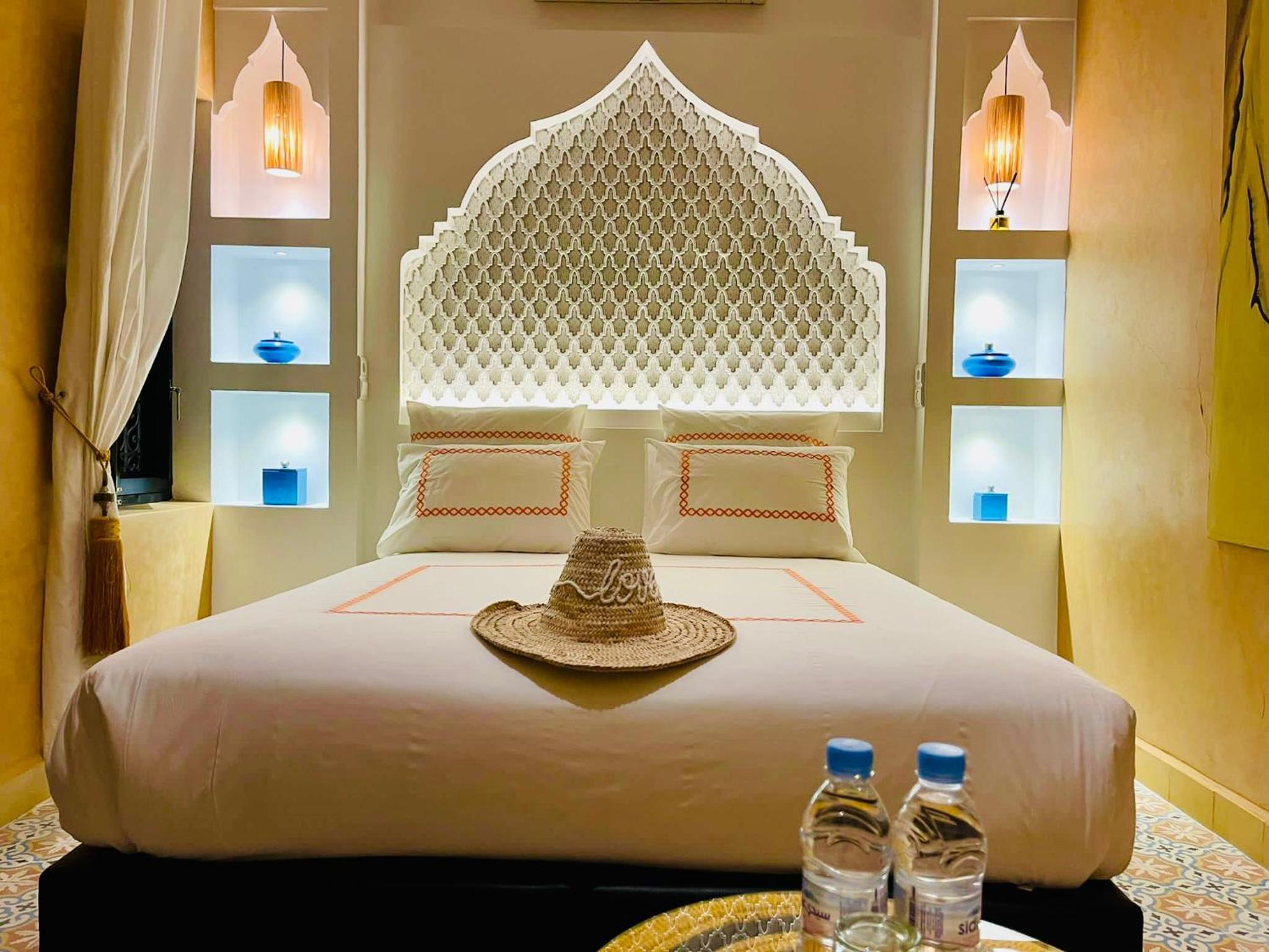 Deluxe Family Suite - Photo 1