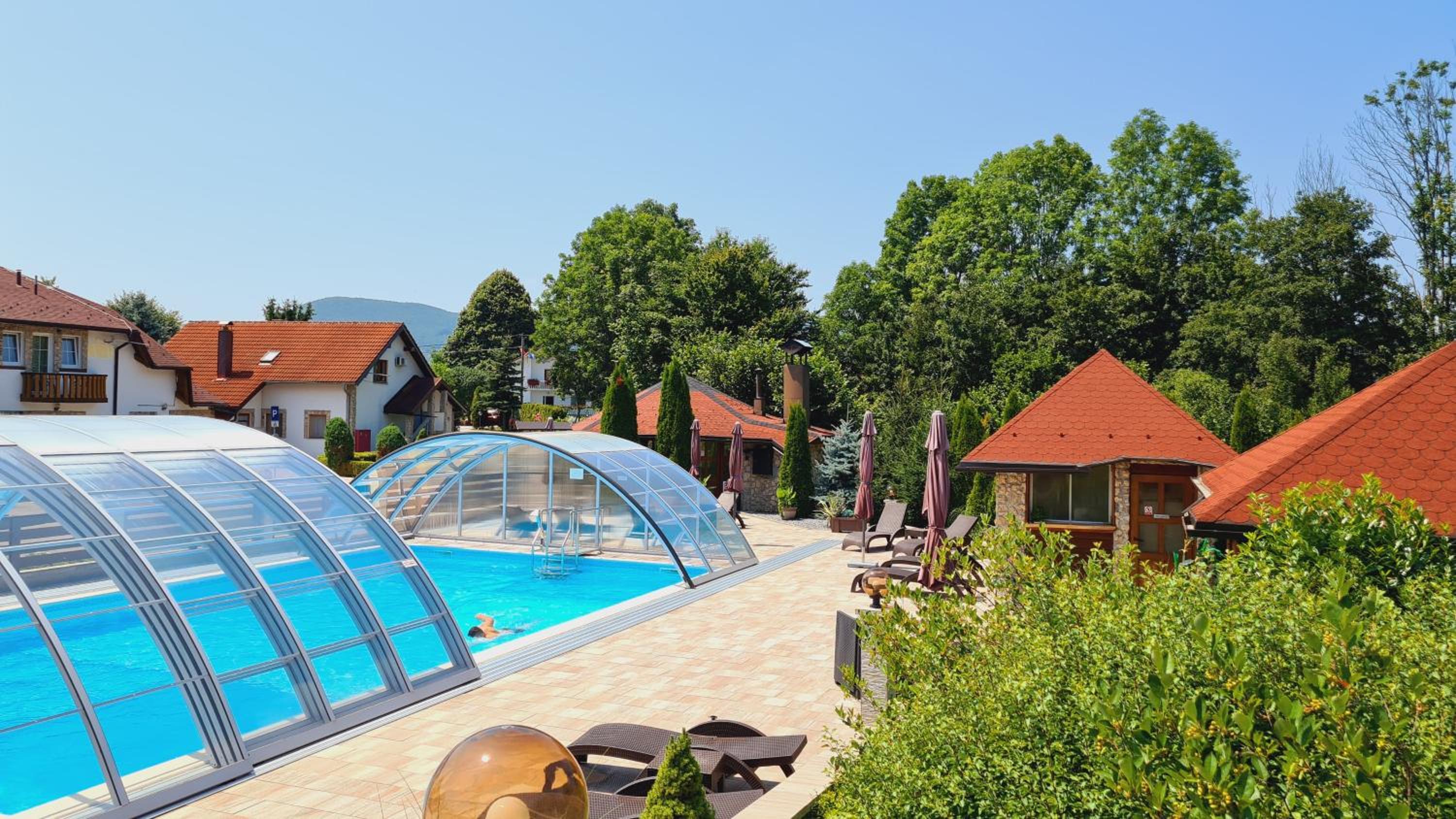 Studio with Pool View - Photo 21