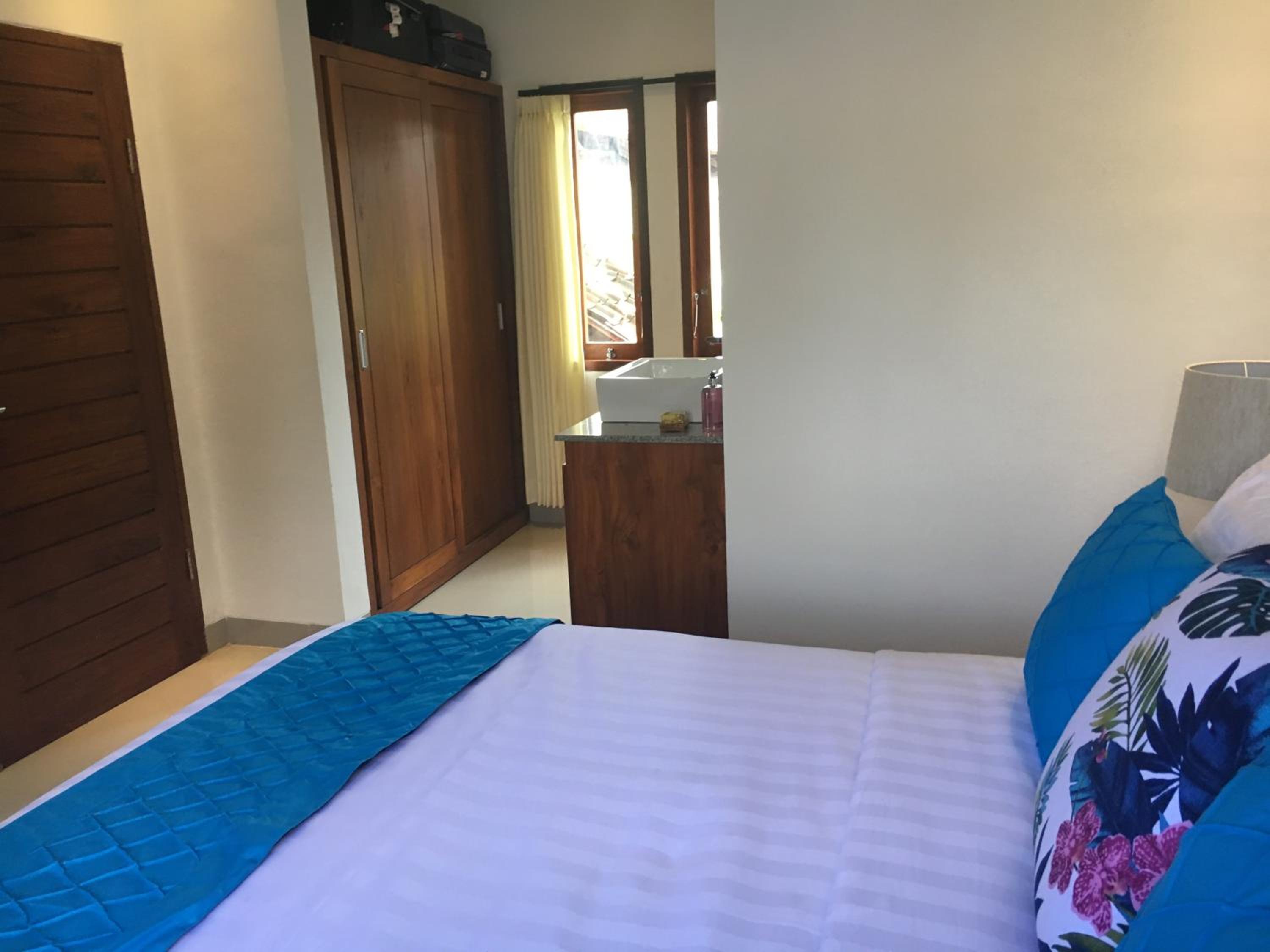 Three-Bedroom Villa photo 1