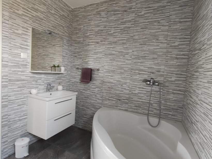 One-Bedroom Apartment - Photo 40