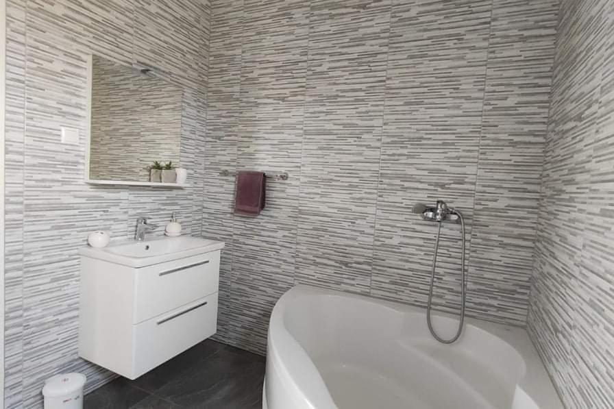 One-Bedroom Apartment - Photo 23